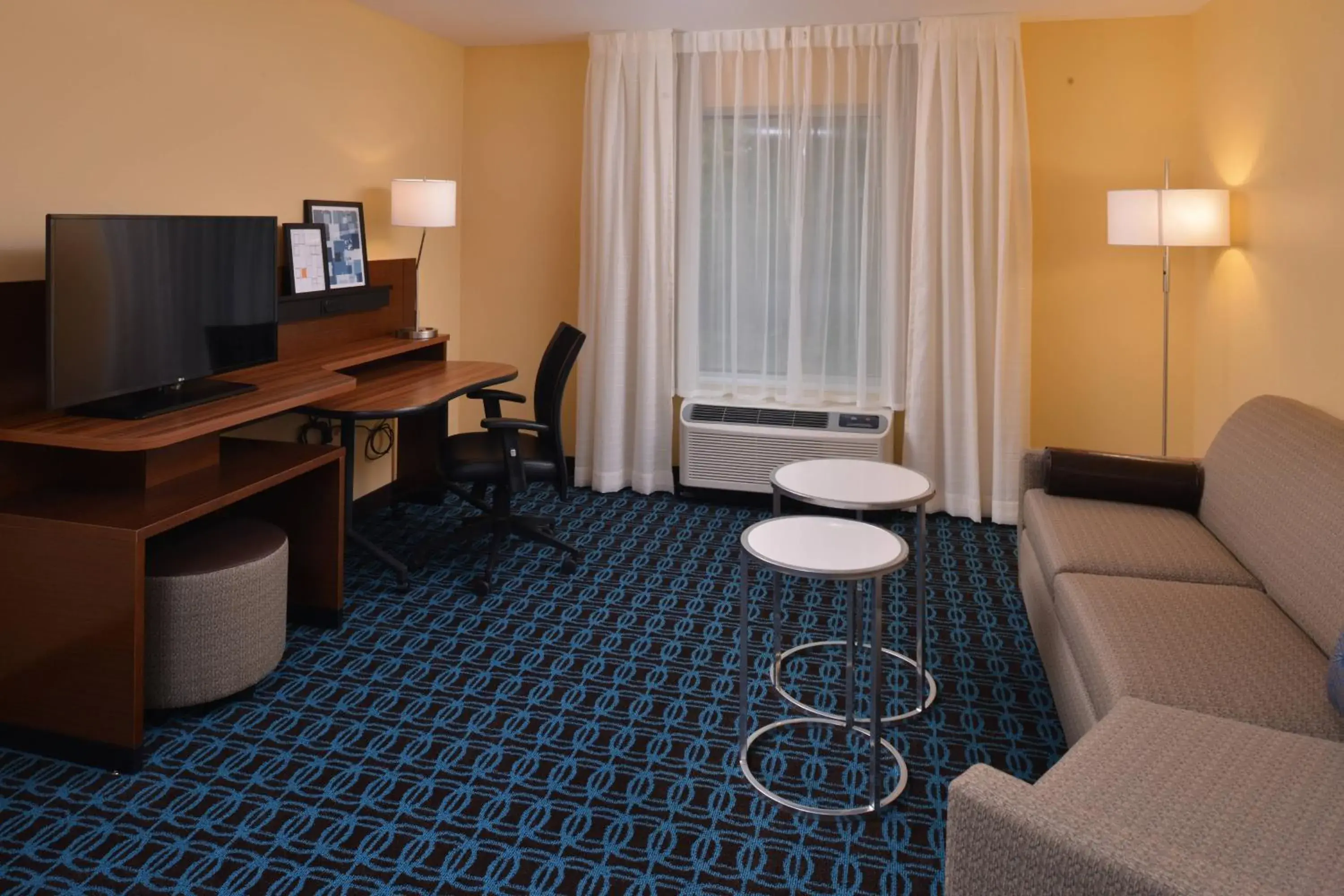 King Suite in Fairfield Inn & Suites by Marriott Fremont King Suite in Fairfield Inn & Suites by Marriott Fremont