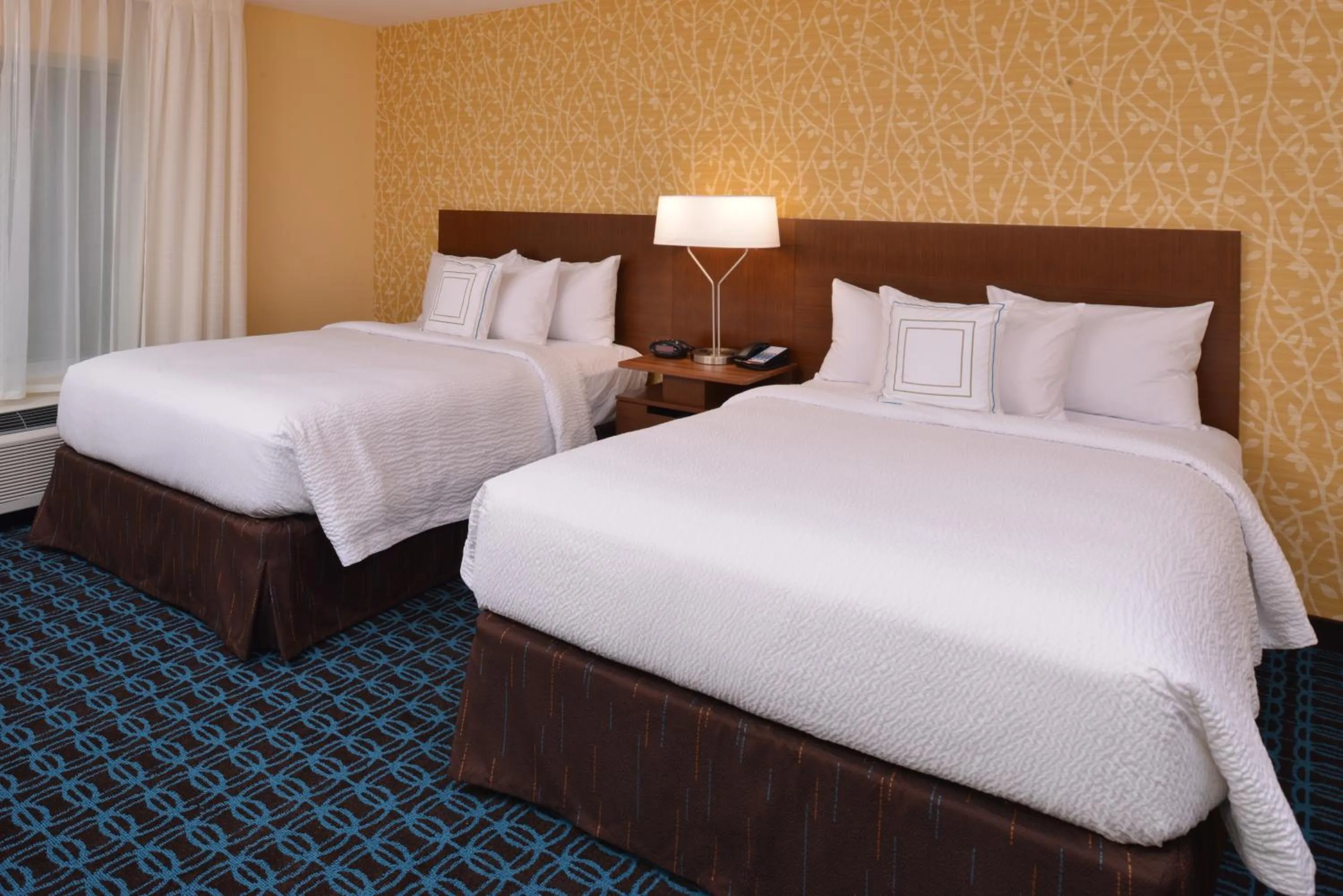 Bedroom, Bed in Fairfield Inn & Suites by Marriott Fremont