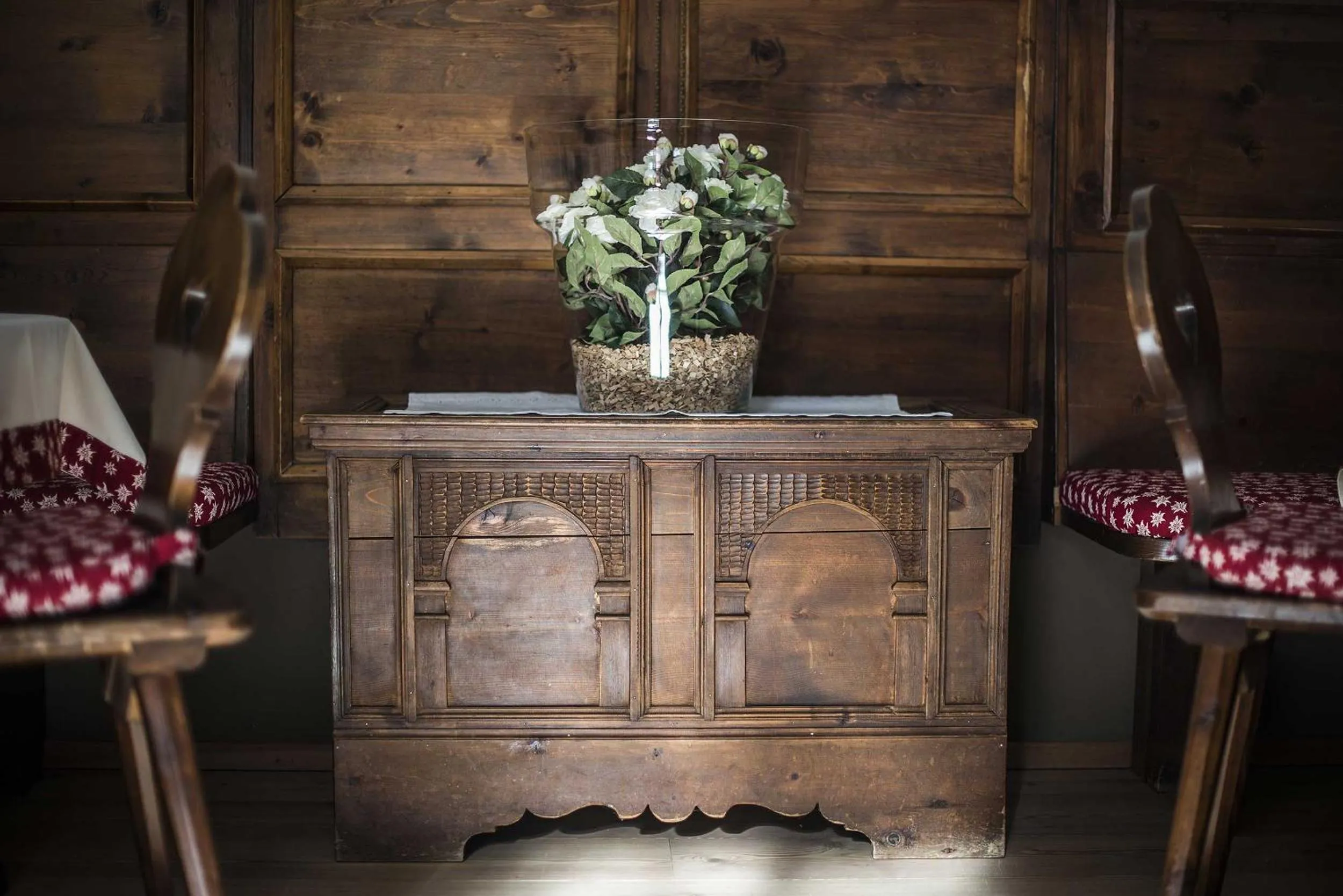 Facade/entrance in Hotel Cristallo