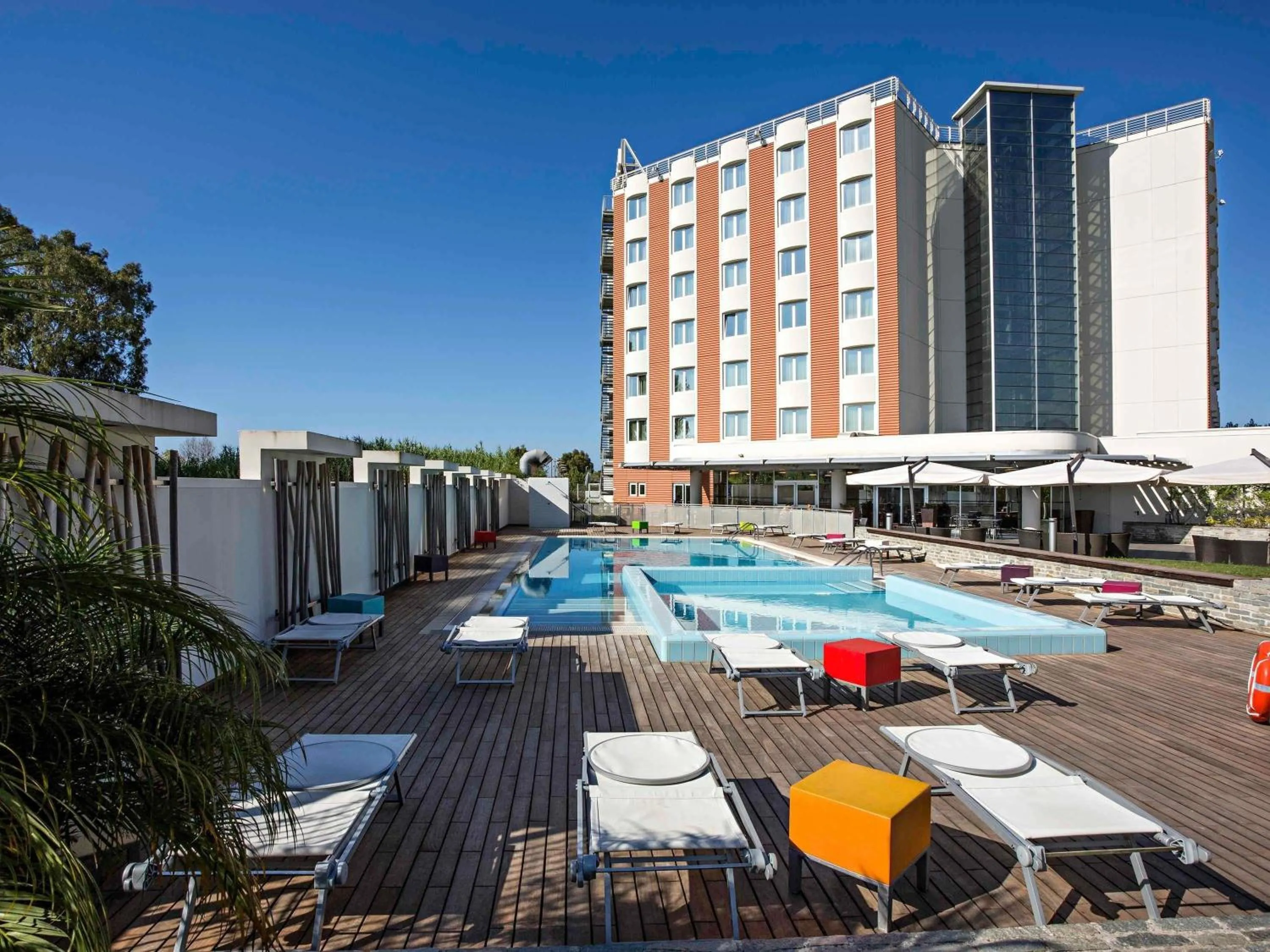 Property building in Novotel Salerno Est Arechi