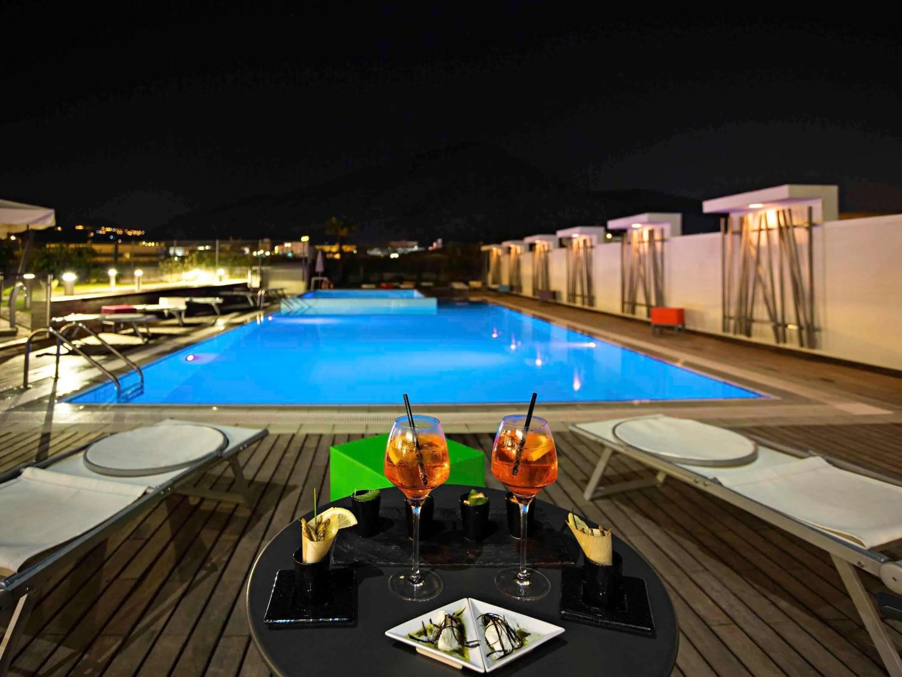 Restaurant/places to eat in Novotel Salerno Est Arechi