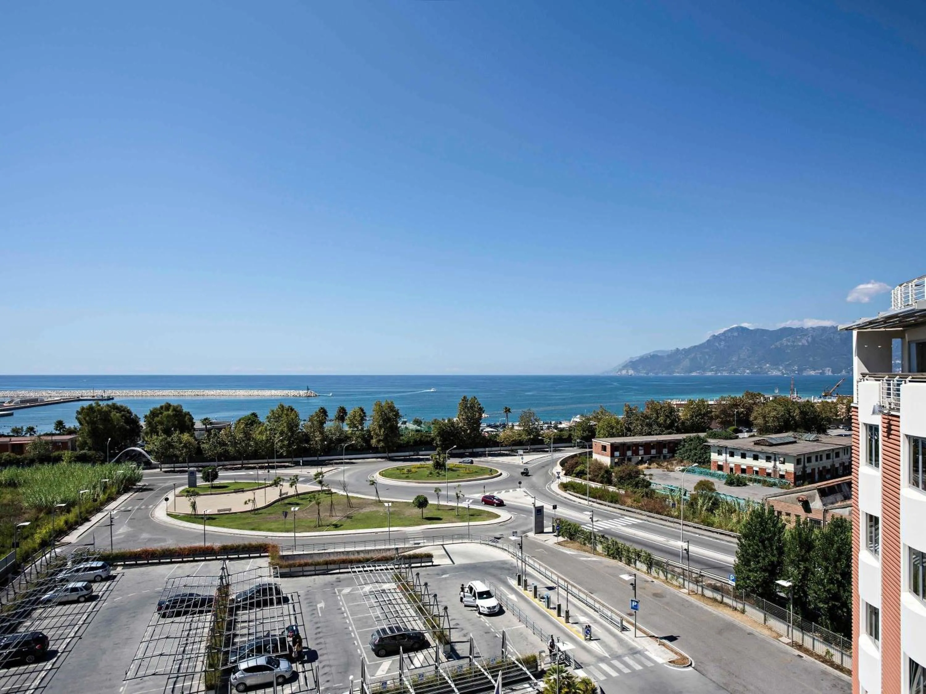 Property building in Novotel Salerno Est Arechi