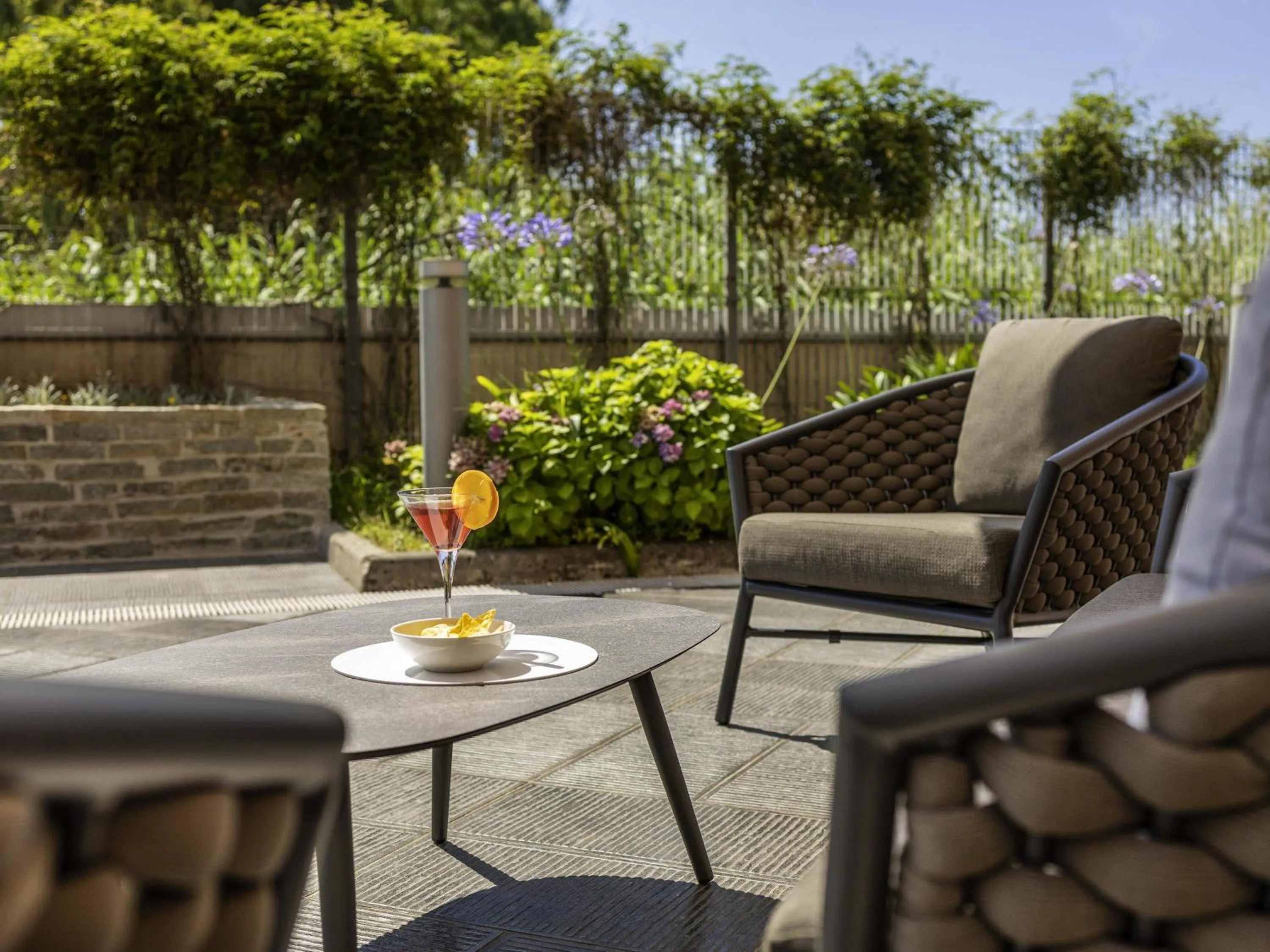 Lounge or bar in Novotel Salerno Est Arechi