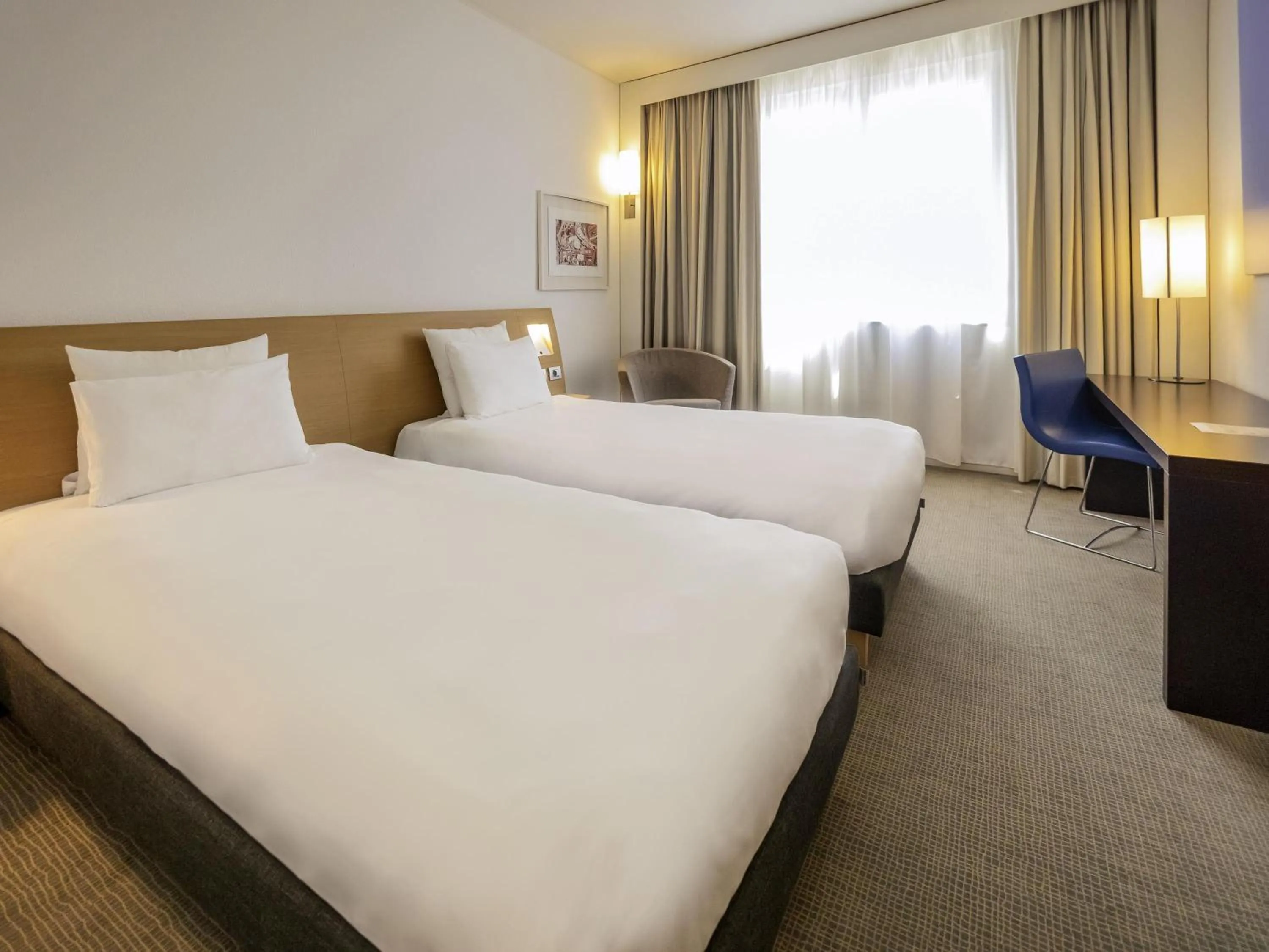 Bedroom, Bed in Novotel Salerno Est Arechi