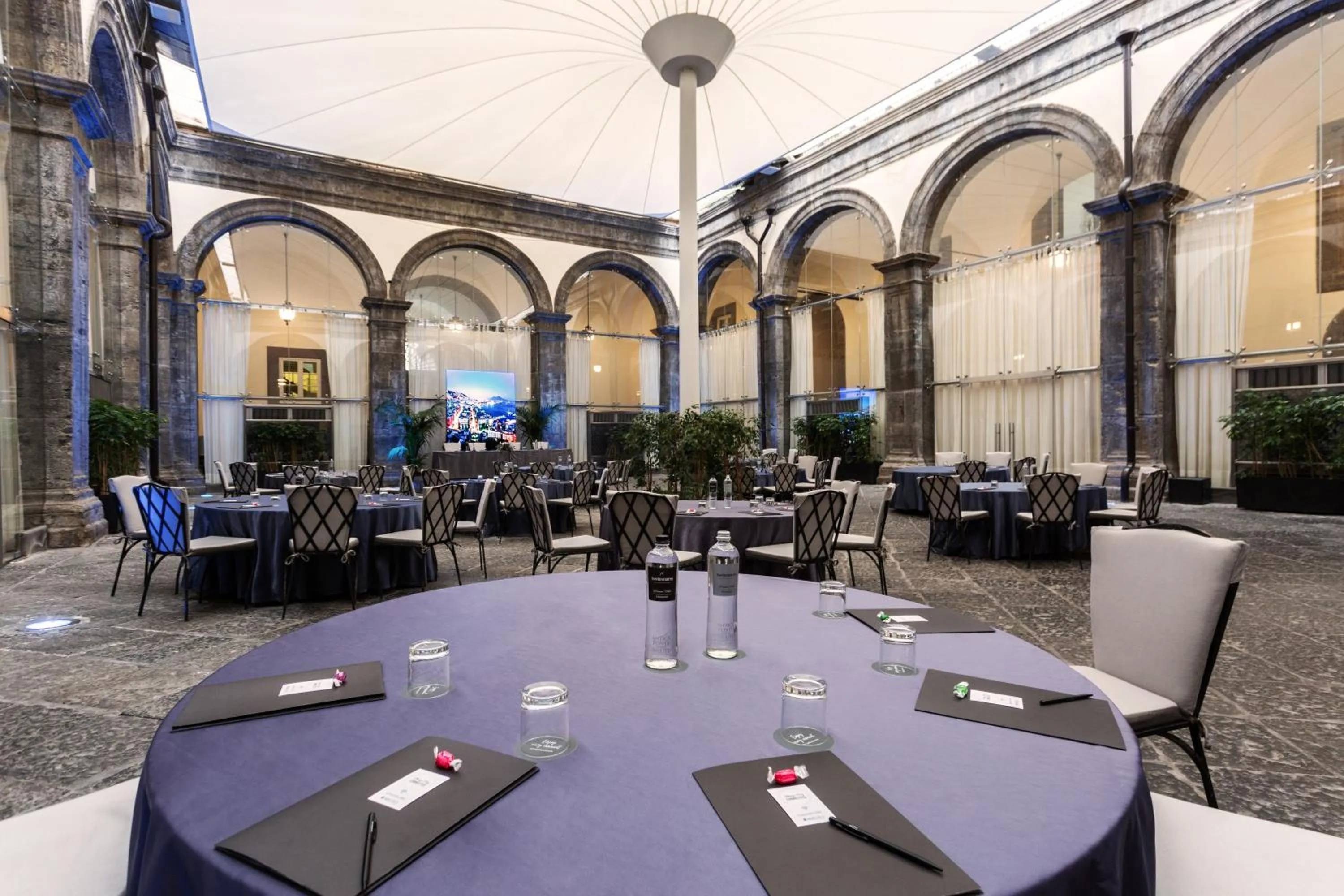 Meeting/conference room in Palazzo Caracciolo Naples