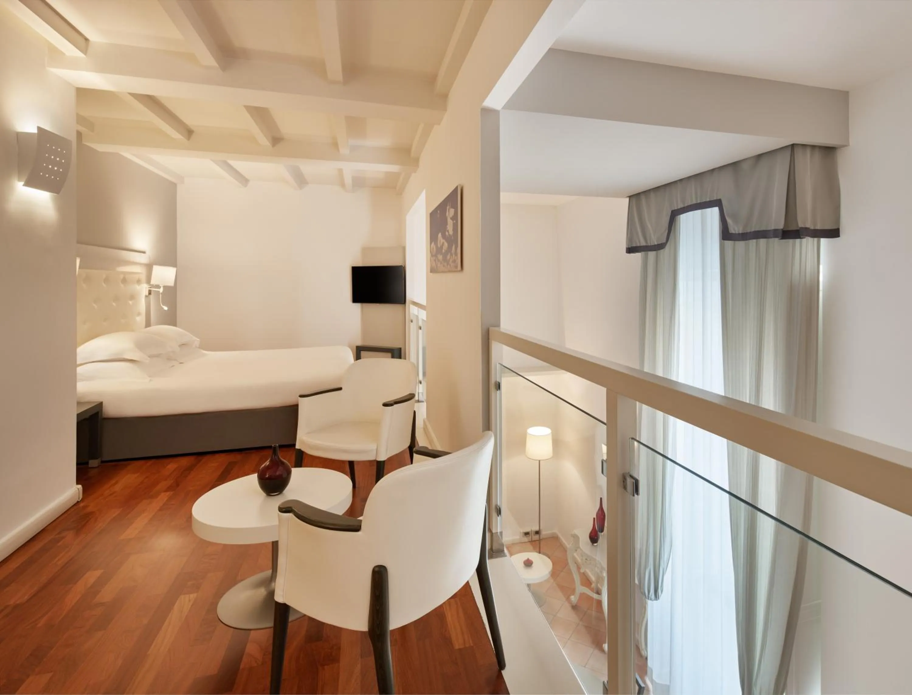 Photo of the whole room, Bed in Palazzo Caracciolo Naples