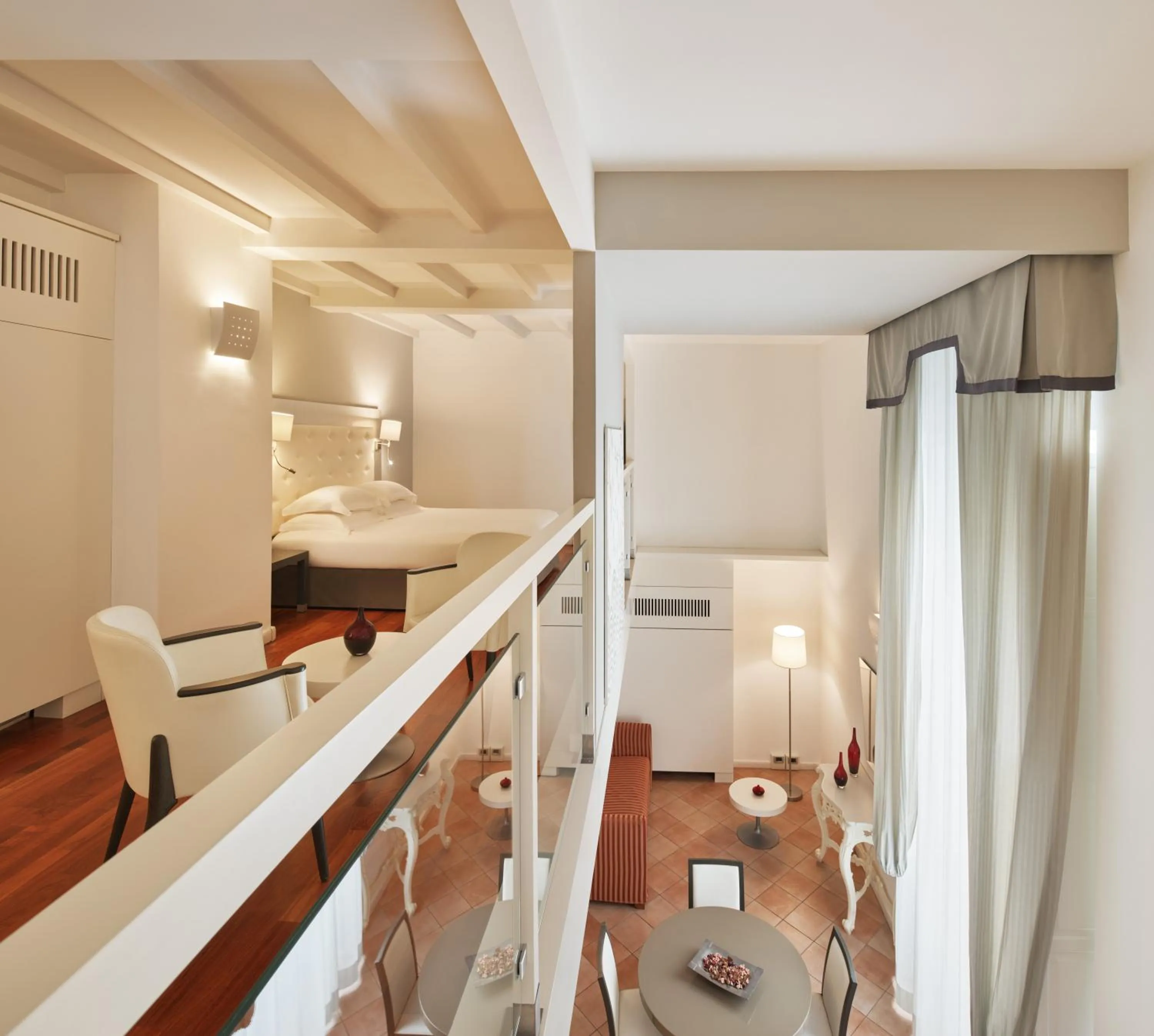 Bedroom in Palazzo Caracciolo Naples