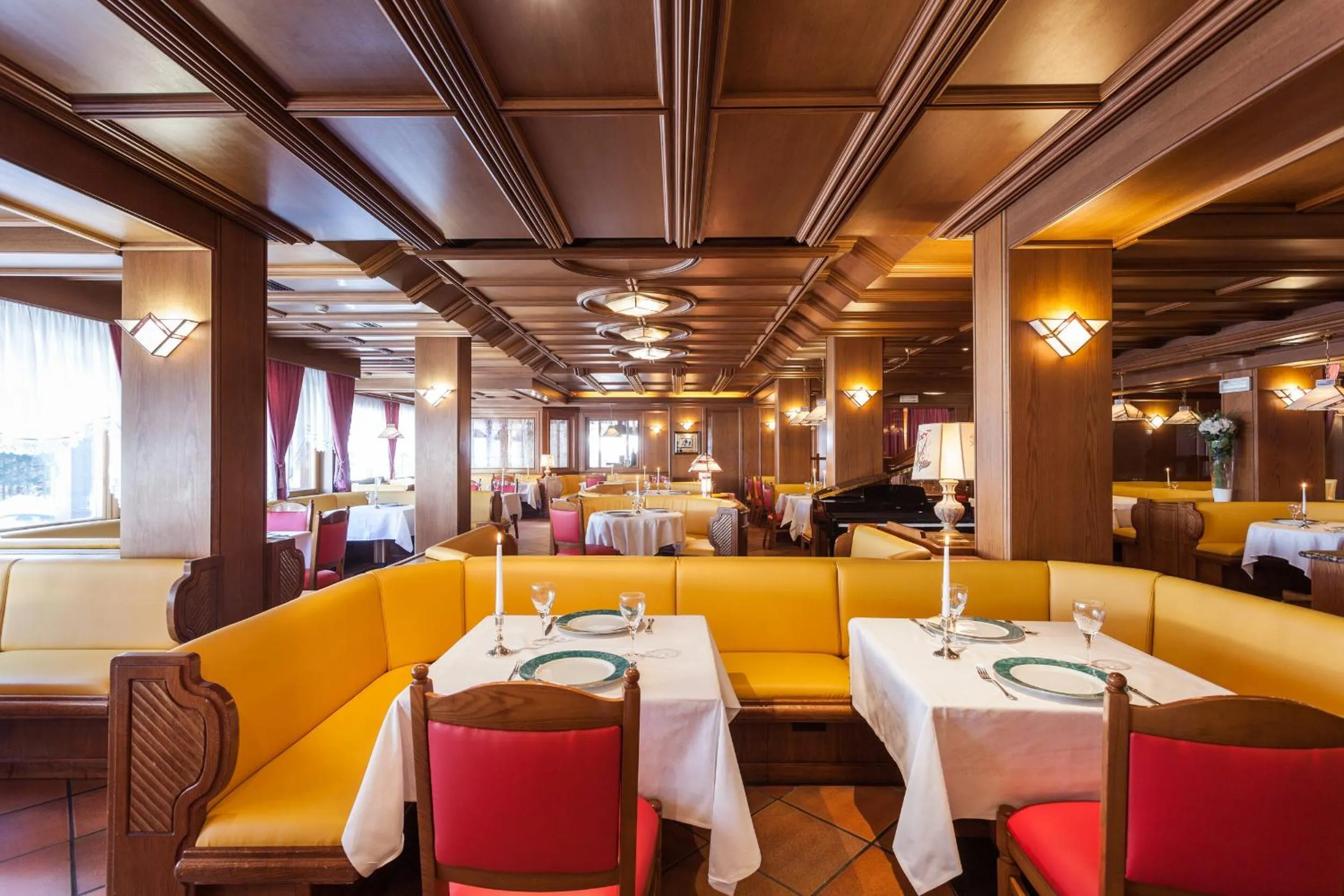 Restaurant/places to eat in Hotel Splendid