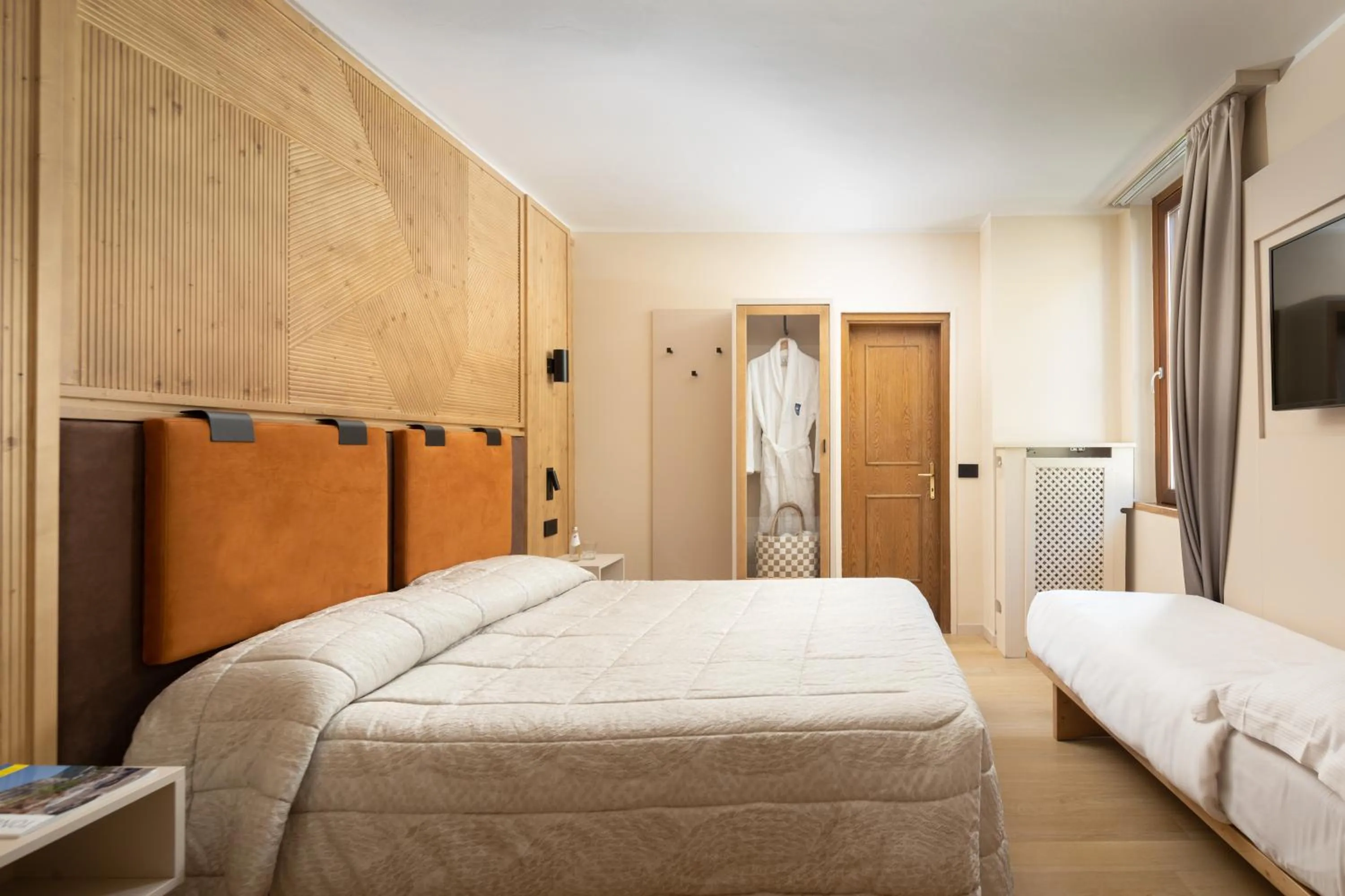 Bed in Hotel Splendid