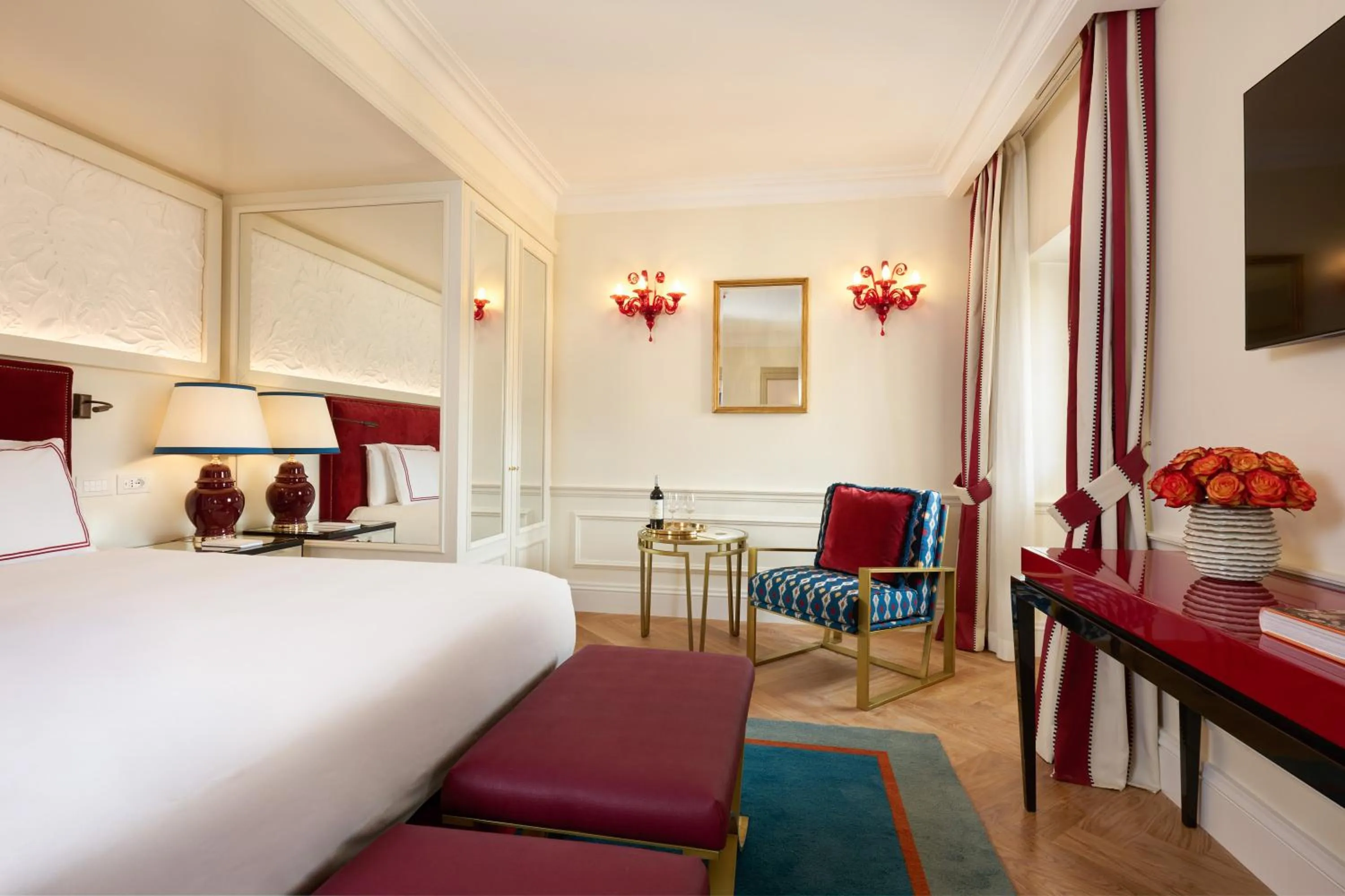 View (from property/room), Bed in Palazzo Ripetta