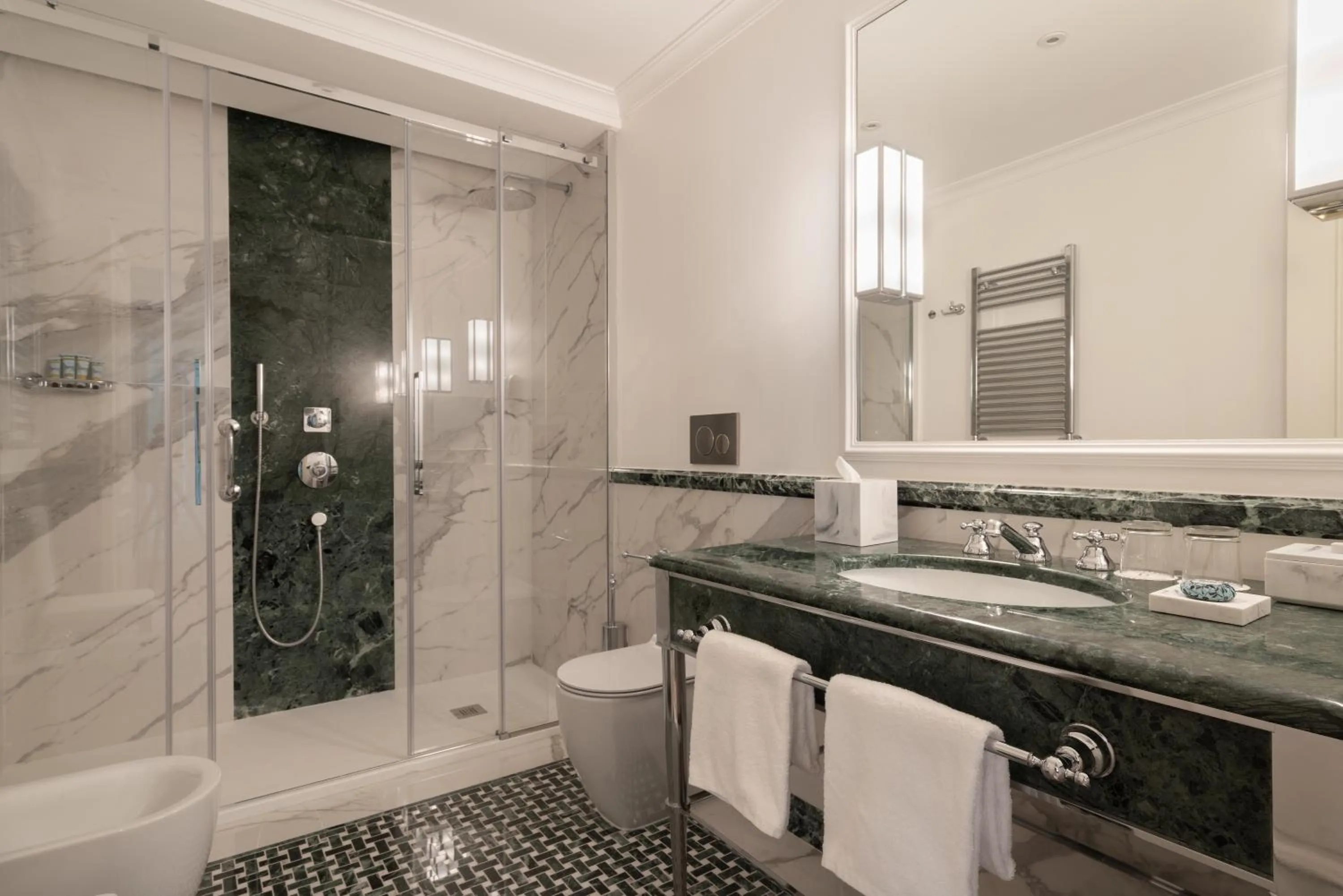 Toilet in Palazzo Ripetta