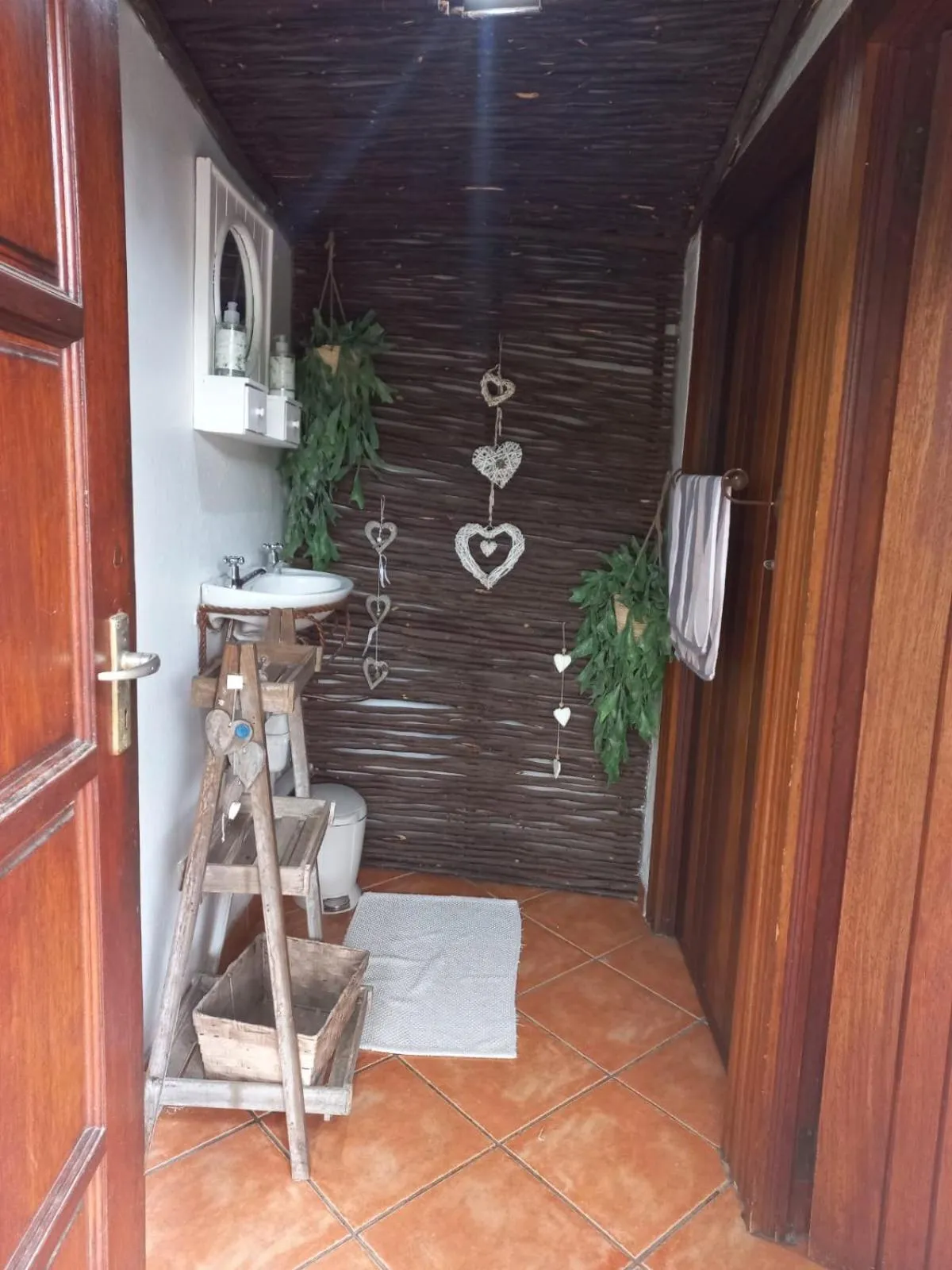 Public Bath in J'Cups Guest House