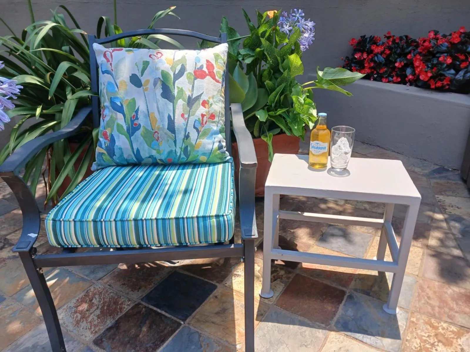 Patio in J'Cups Guest House