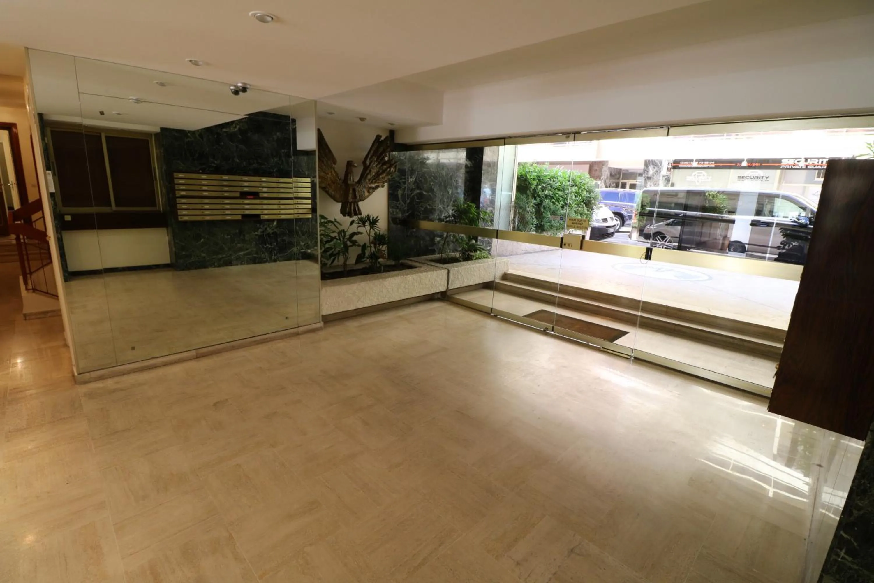 Facade/entrance in 2 bedroom & studio Palais Royal 2 mins from Croisette and Carlton