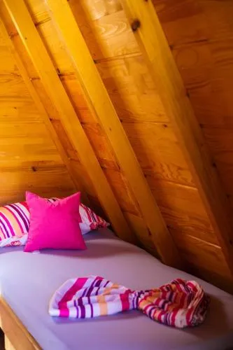 Rooms & Glamping Lana Haus
