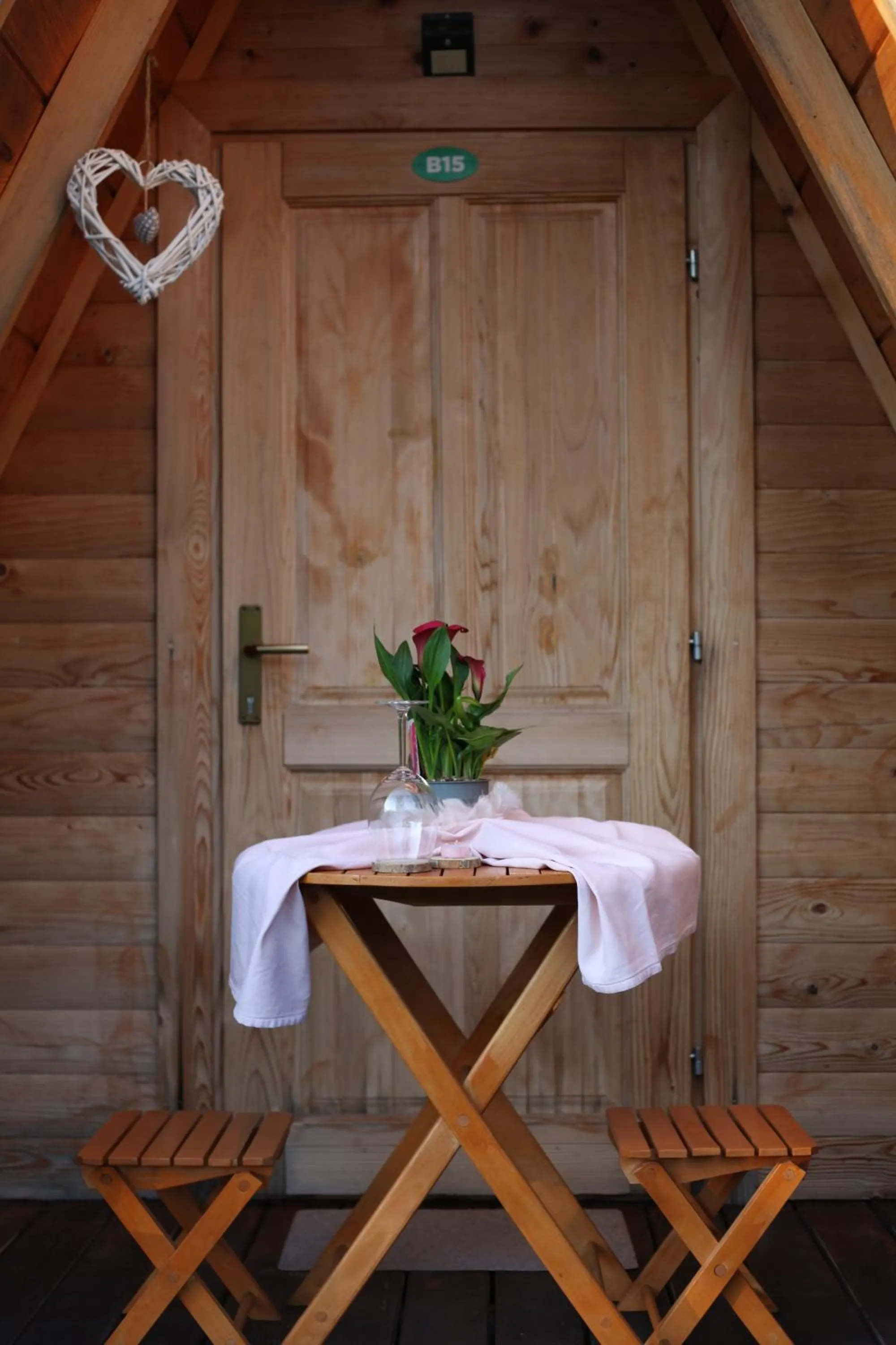 Rooms & Glamping Lana Haus