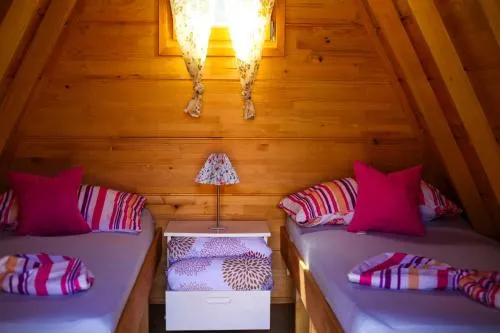 Rooms & Glamping Lana Haus