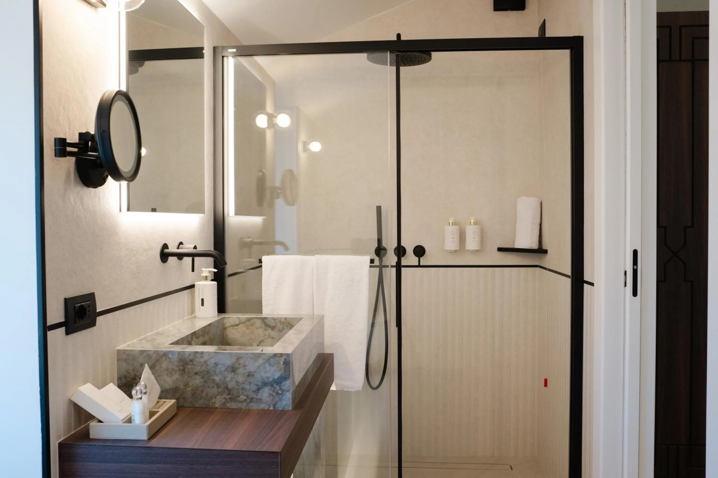 Bathroom in Emme Palace Hotel & Spa