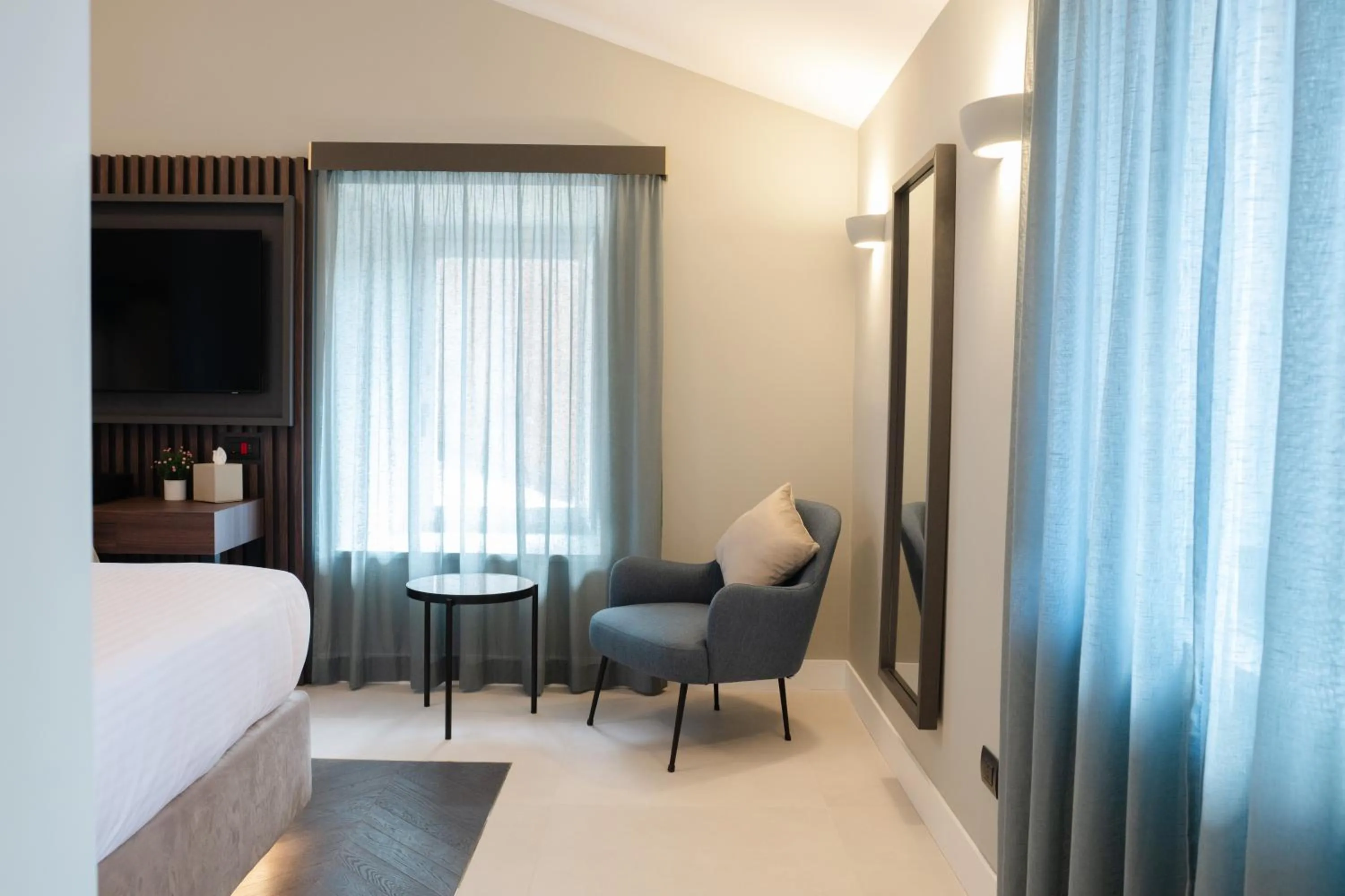 Living room, Bed in Emme Palace Hotel & Spa
