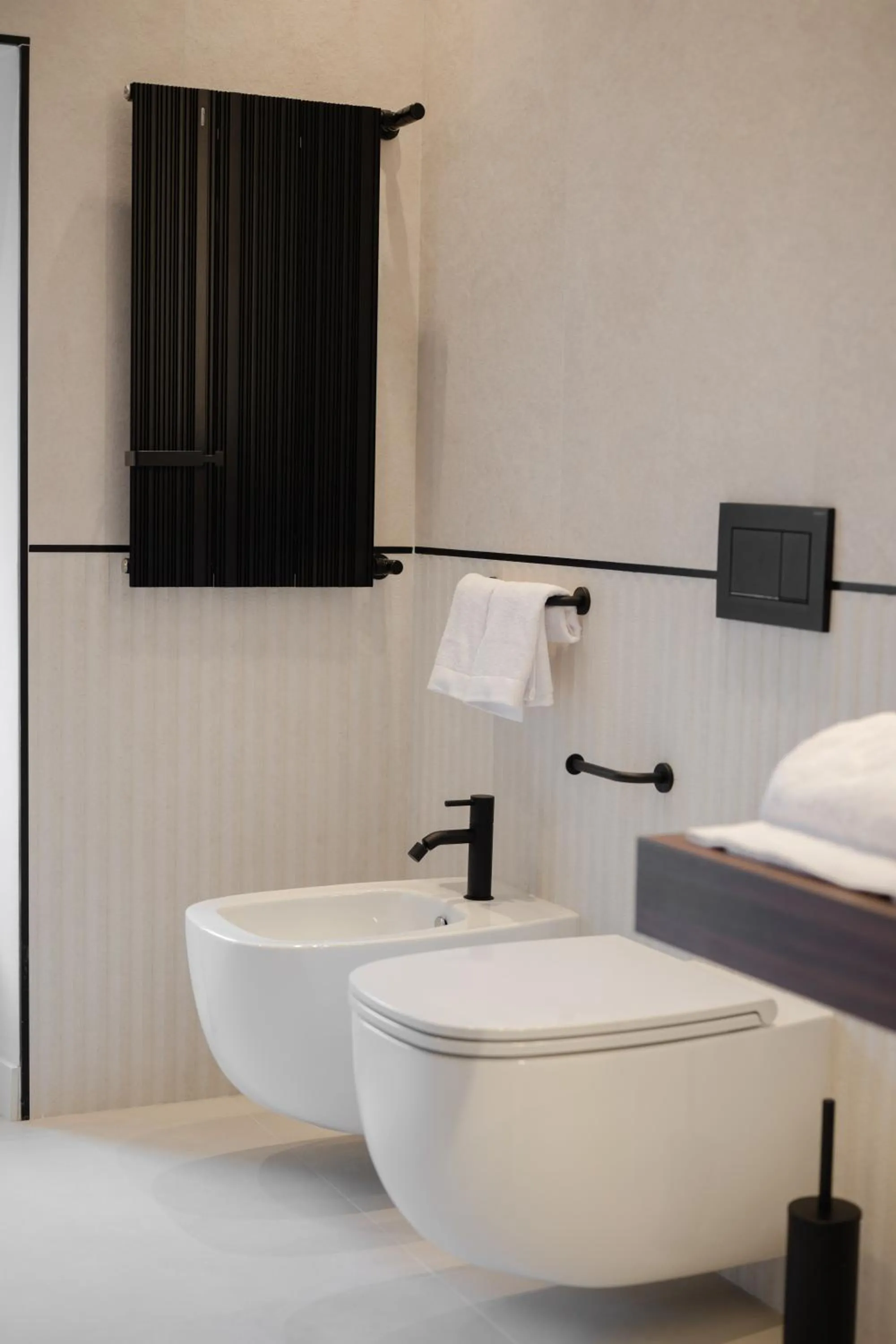 Bathroom, Bed in Emme Palace Hotel & Spa