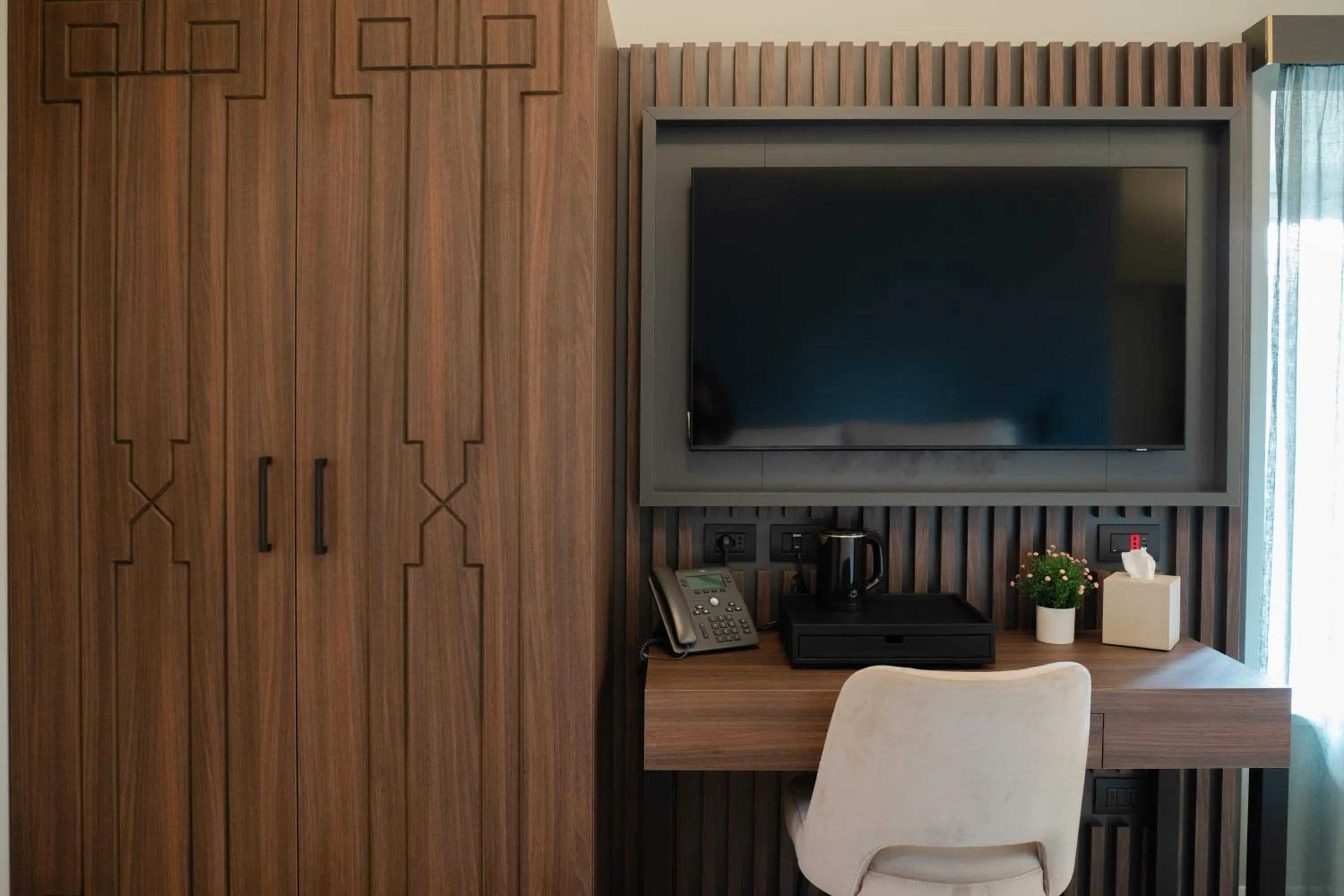 TV and multimedia in Emme Palace Hotel & Spa