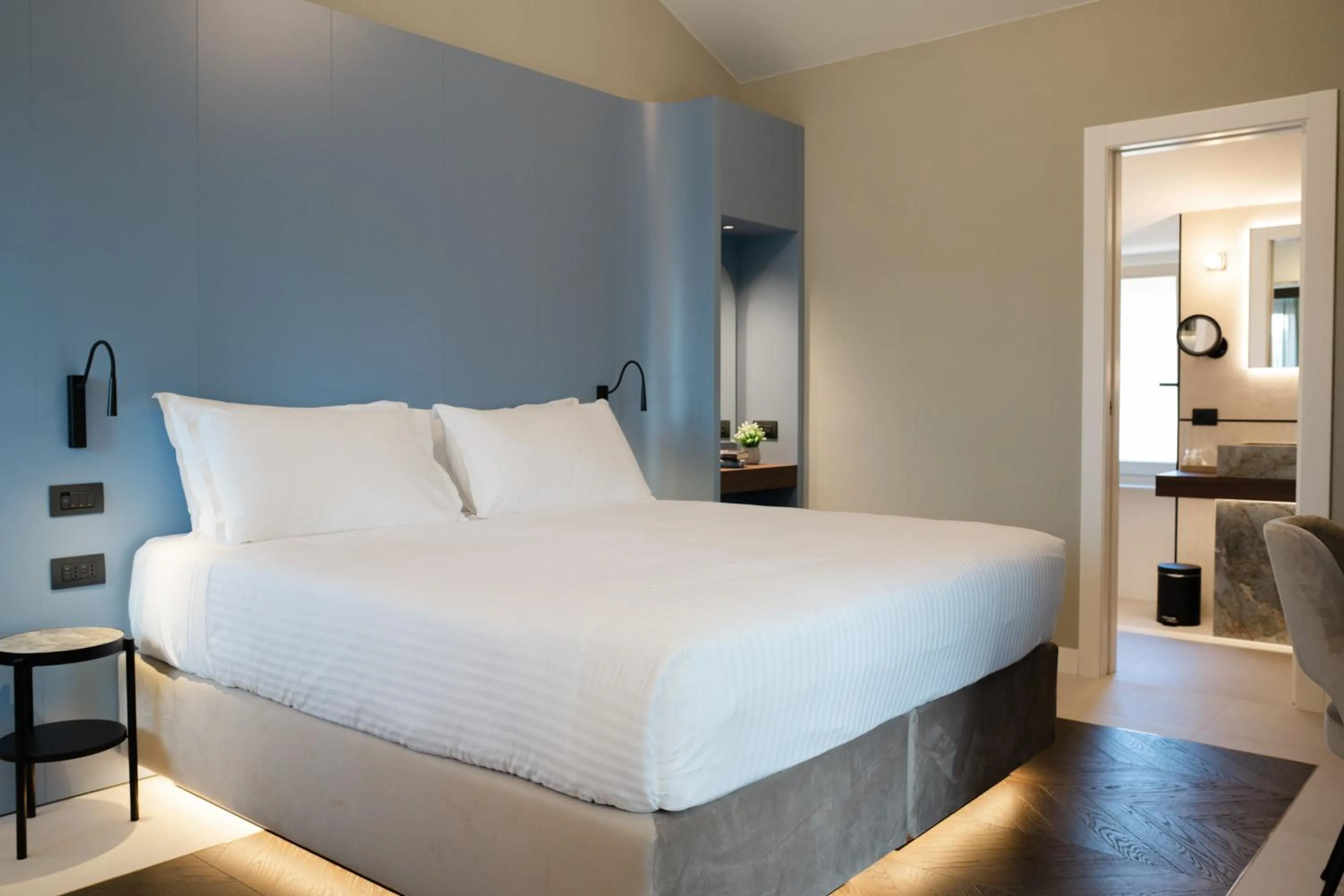 Bed in Emme Palace Hotel & Spa