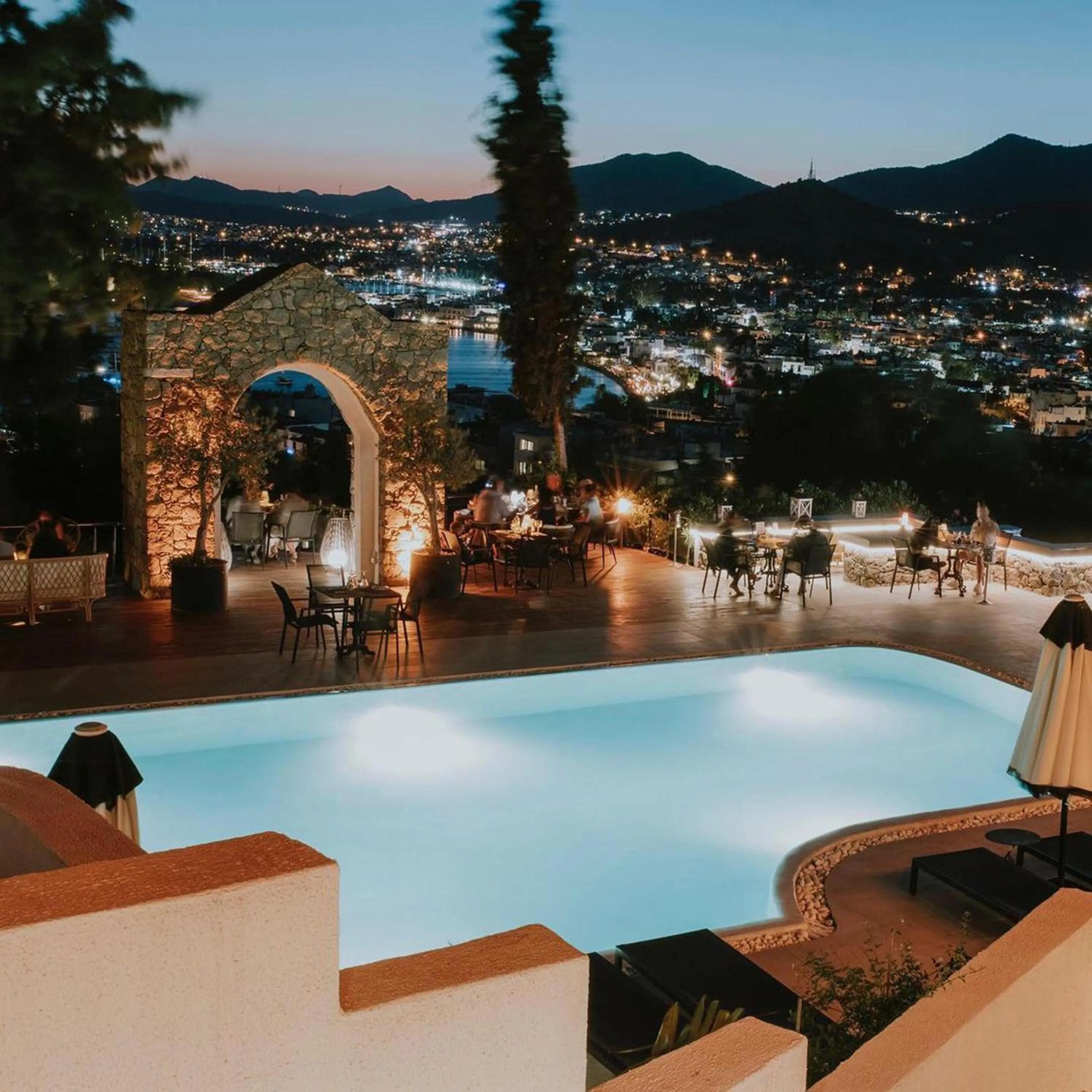 Night in Manastir Hotel & Suites