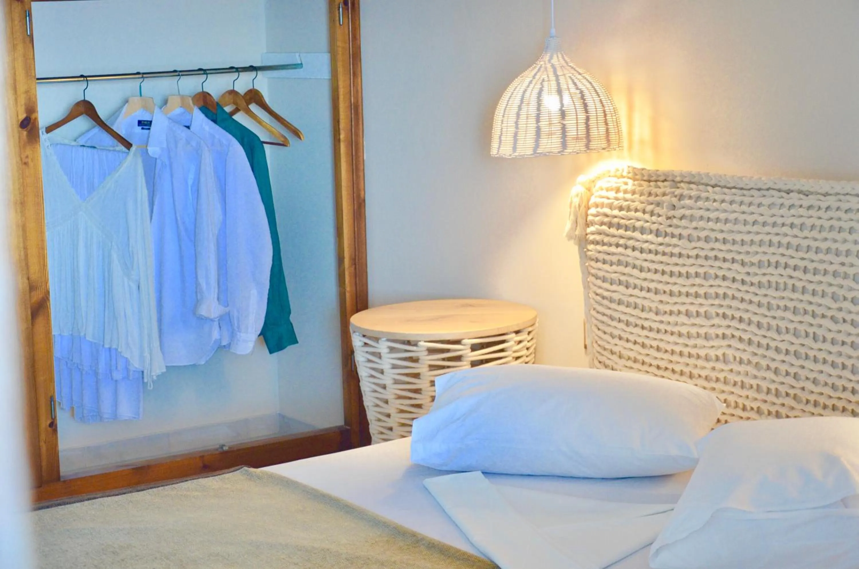 Bedroom, Bed in Sunrise Hotel