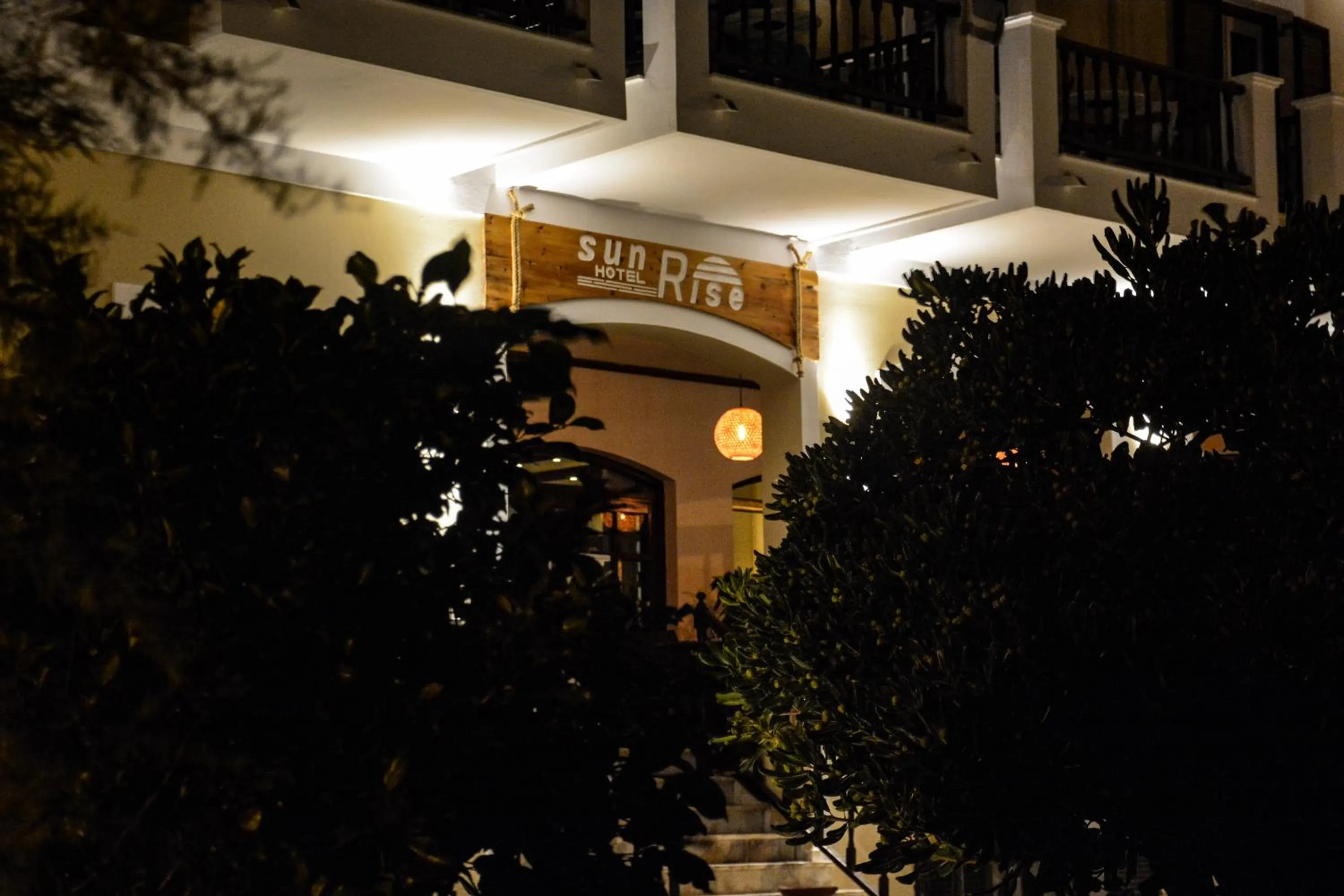 Facade/entrance in Sunrise Hotel