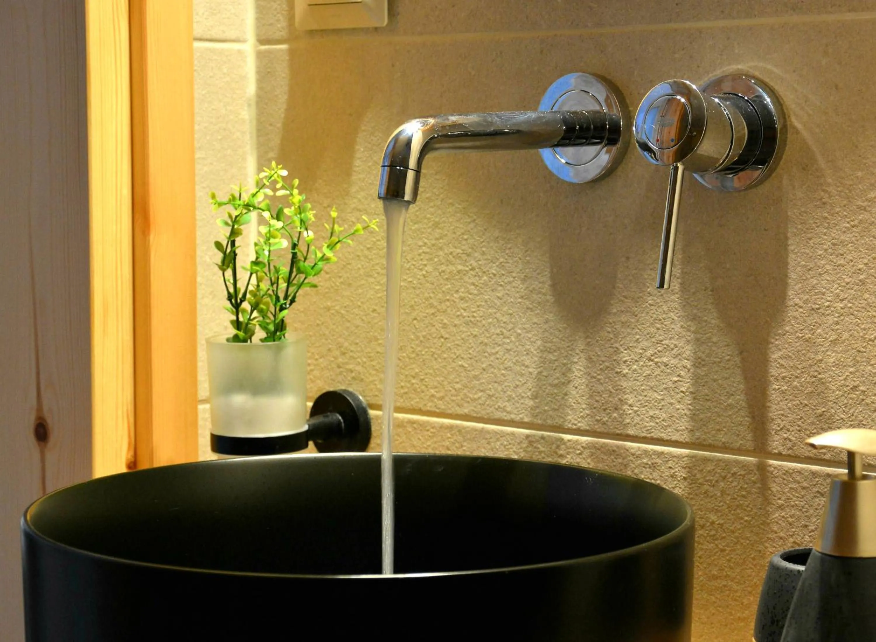 Bathroom in Sunrise Hotel