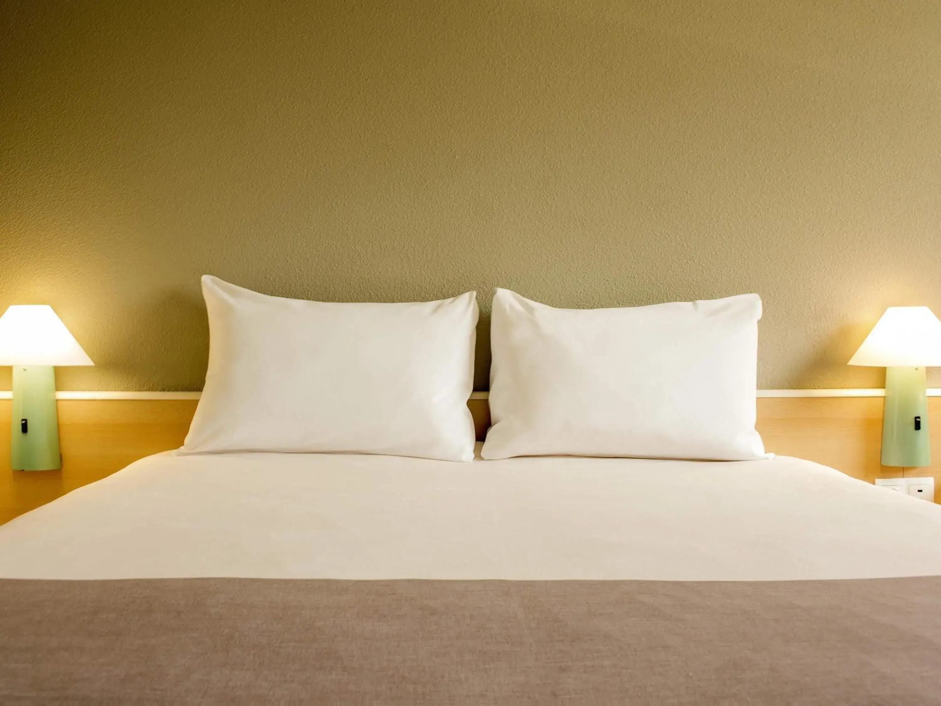 Bedroom, Bed in Hotel Ibis Łódź Centrum Bedroom, Bed in Hotel Ibis Łódź Centrum