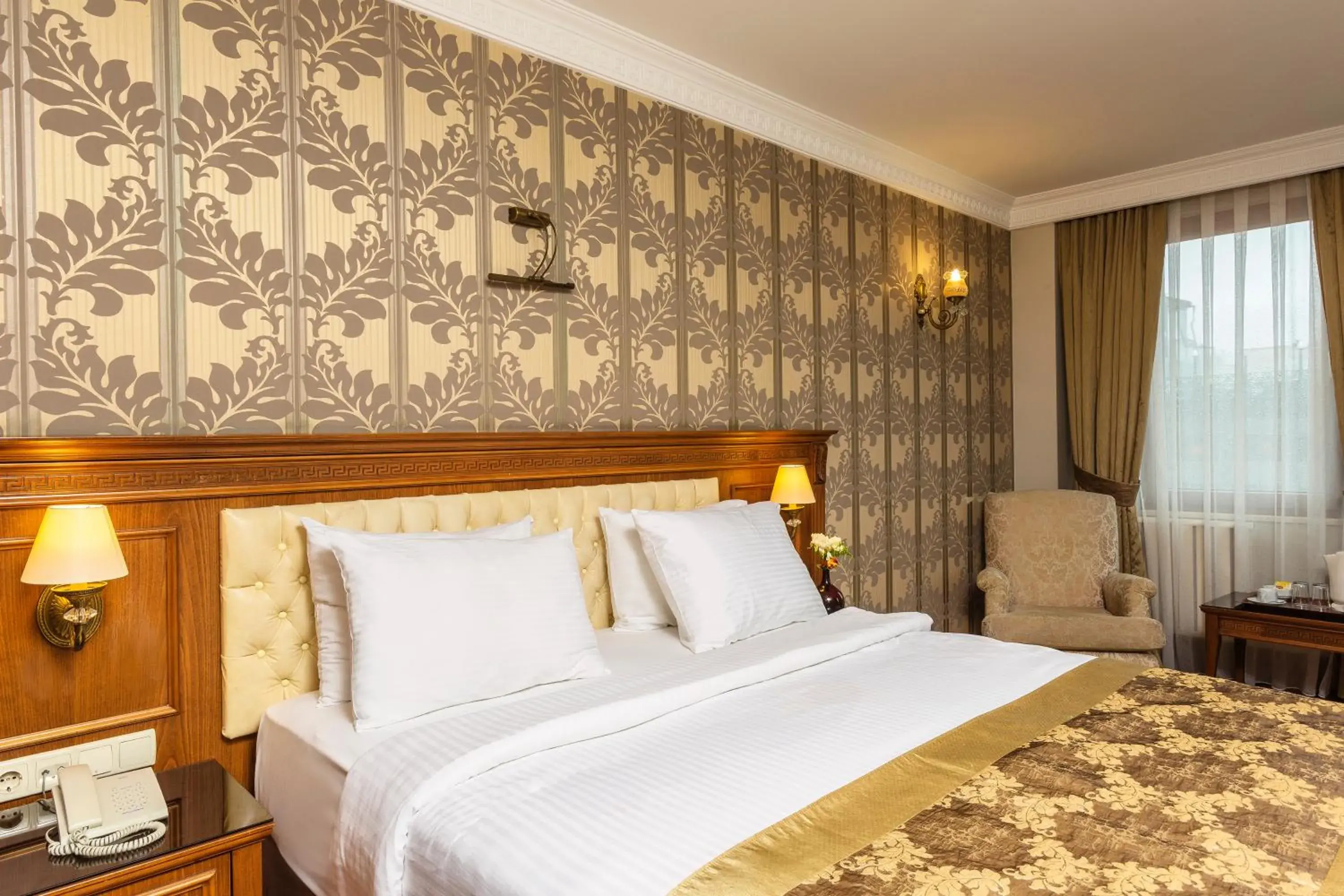 Photo of the whole room, Bed in Acra Hotel - Special Category Photo of the whole room, Bed in Acra Hotel - Special Category