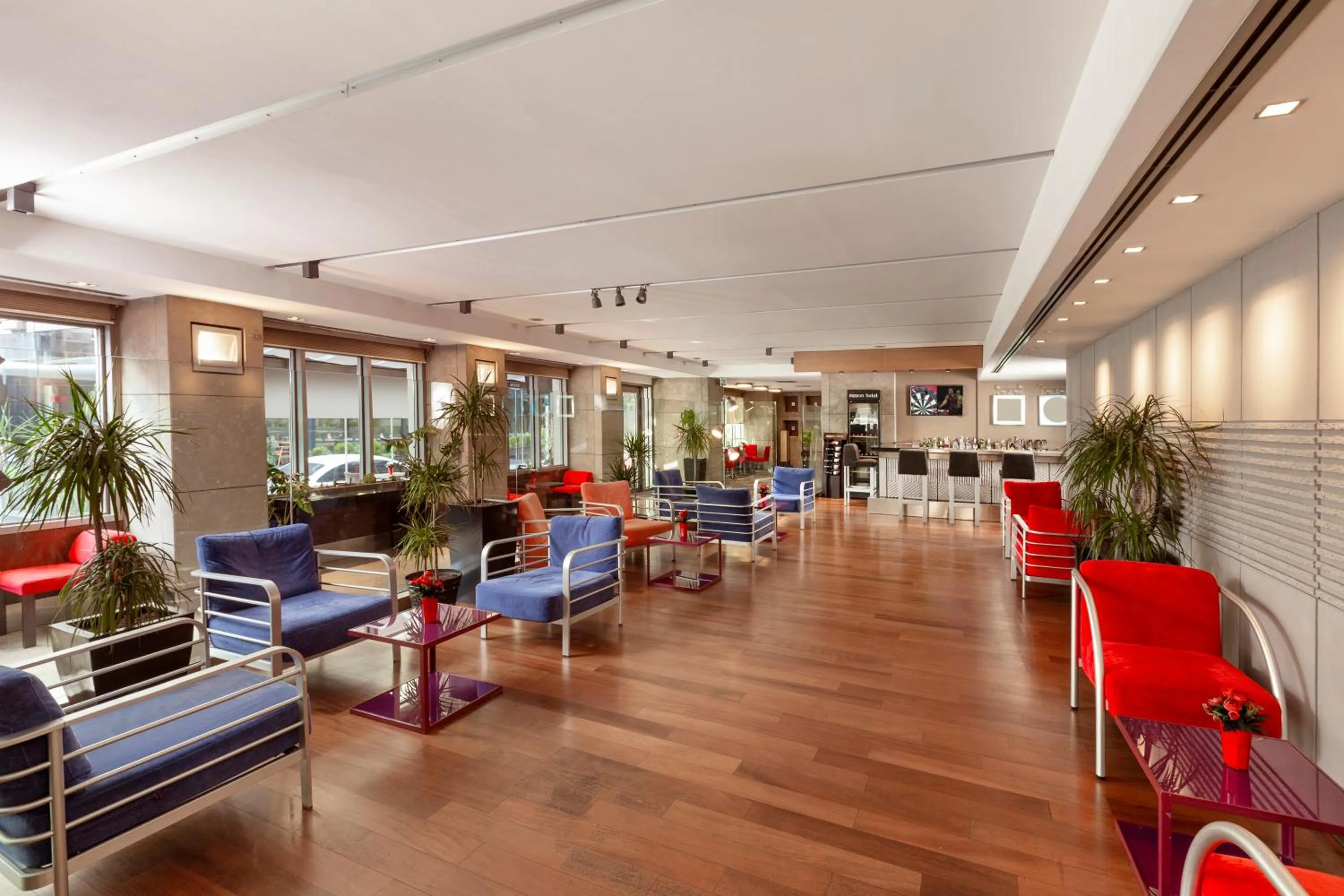 Restaurant/places to eat in Nippon Hotel