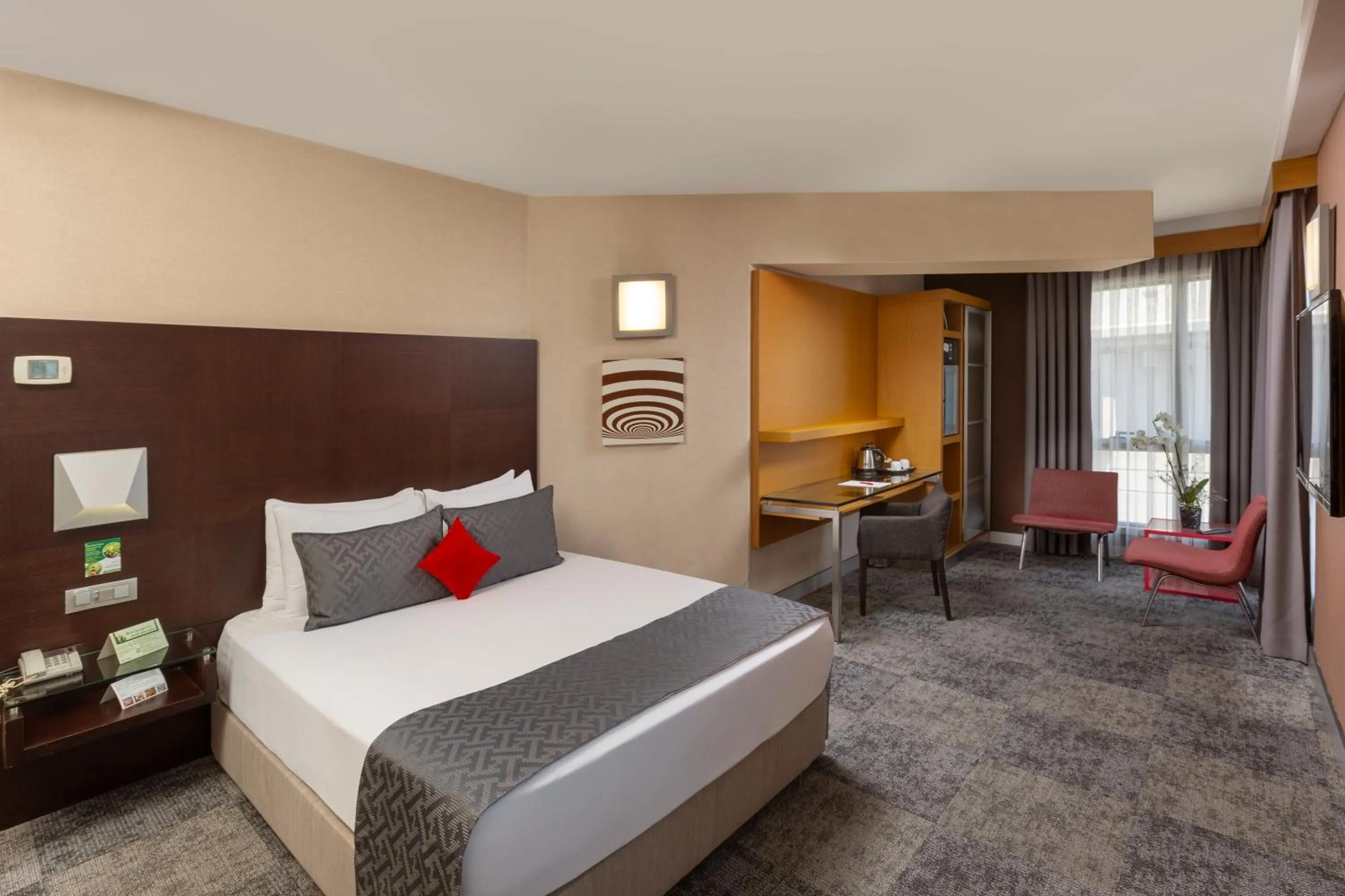 Photo of the whole room, Bed in Nippon Hotel