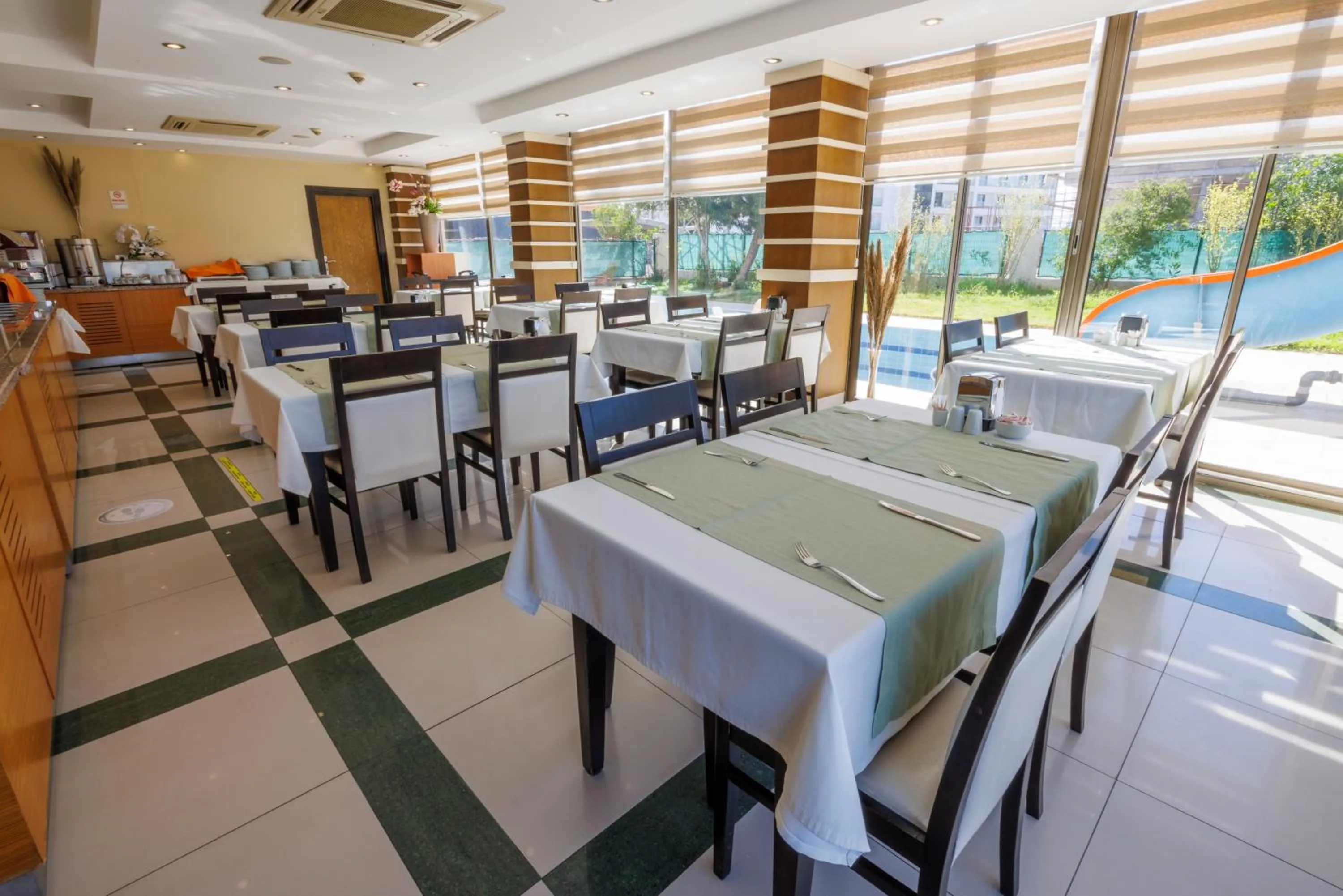 Restaurant/places to eat in selin otel spa belek