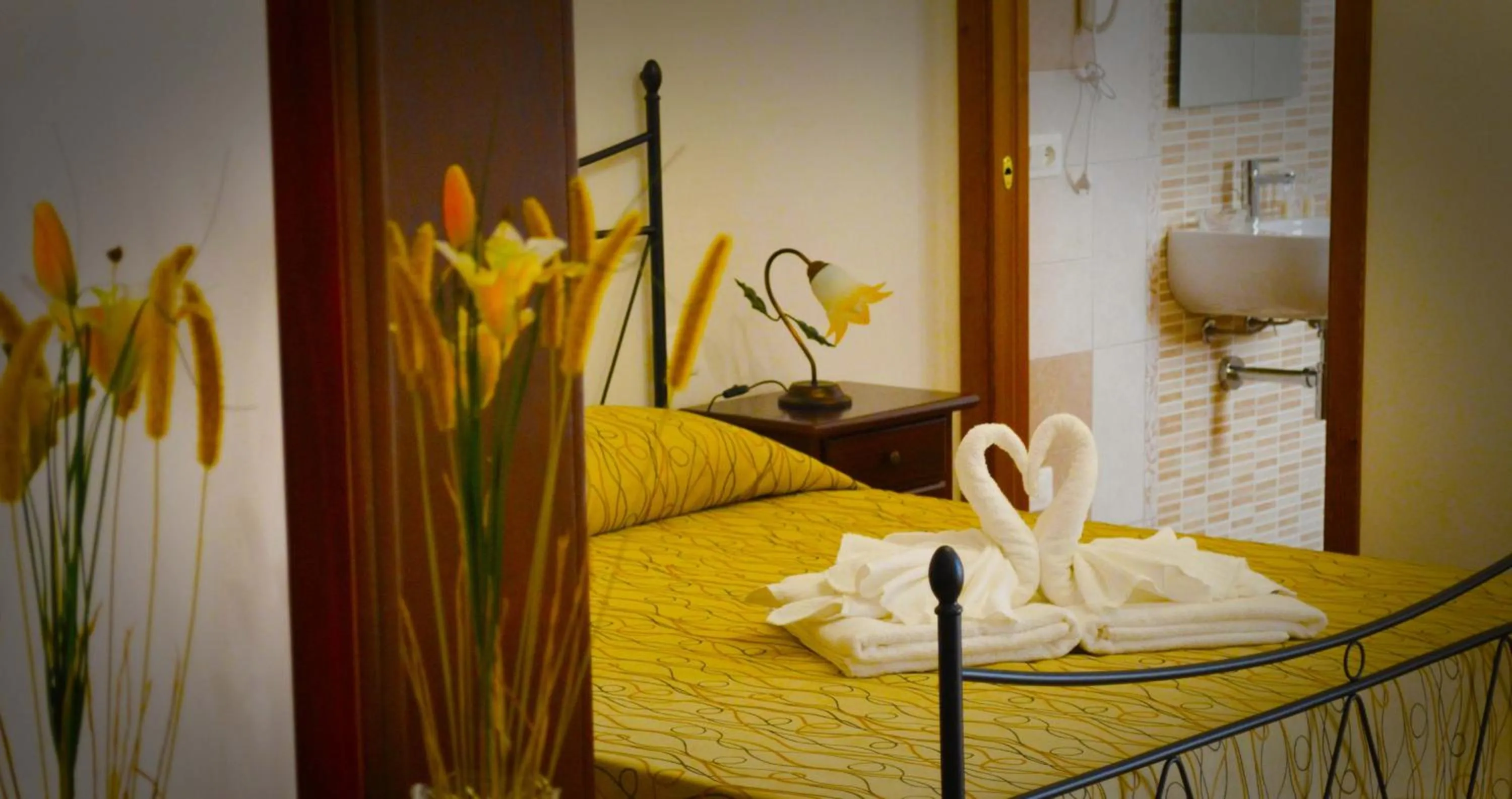 Decorative detail, Bed in B&B Castiglione