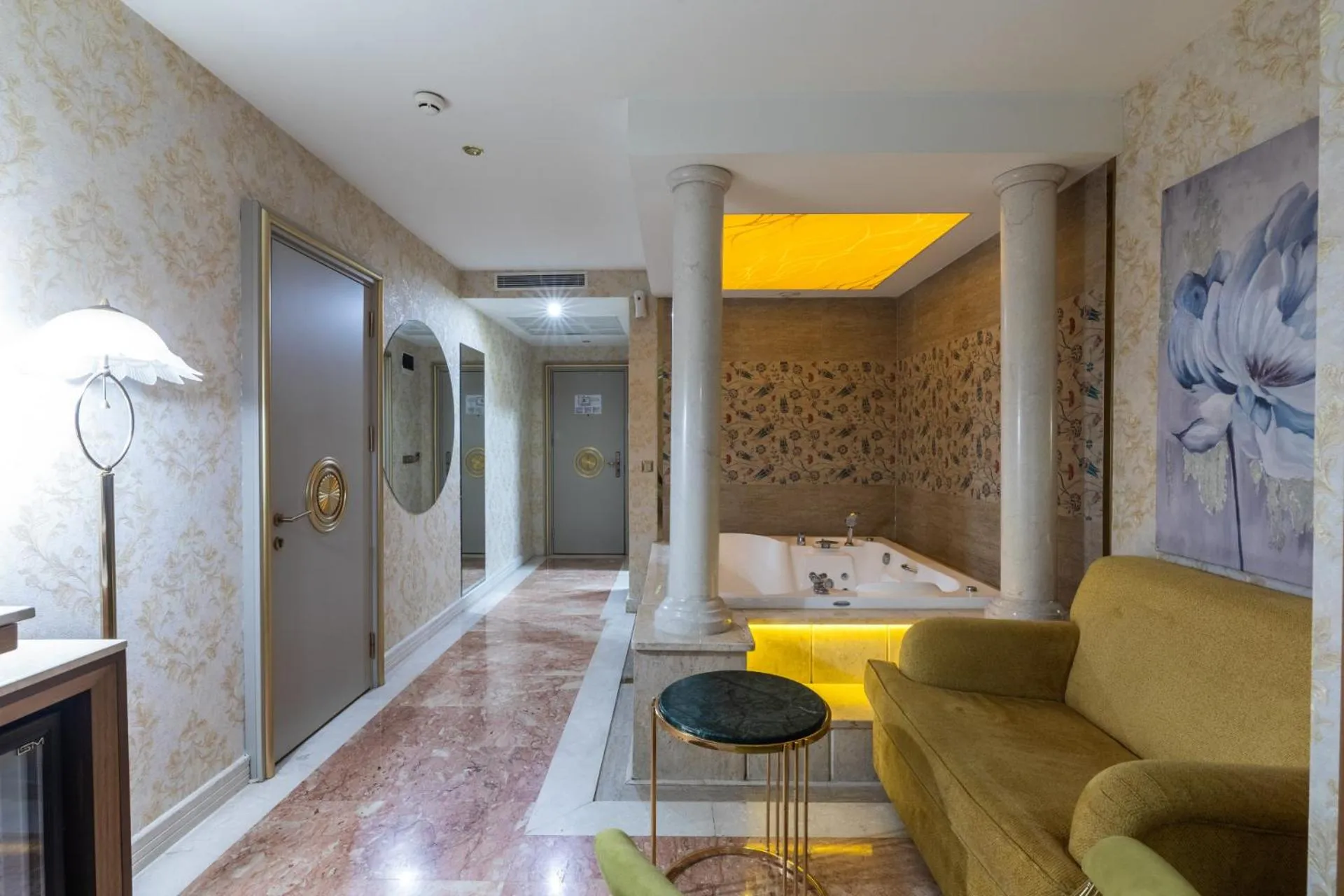 Living room in Wyndham Istanbul Old City