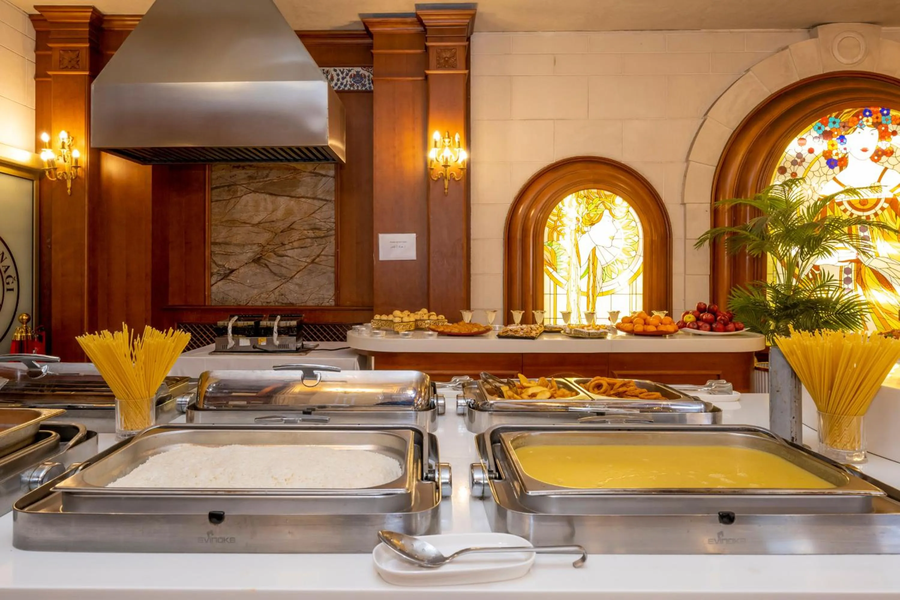 Restaurant/places to eat in Wyndham Istanbul Old City