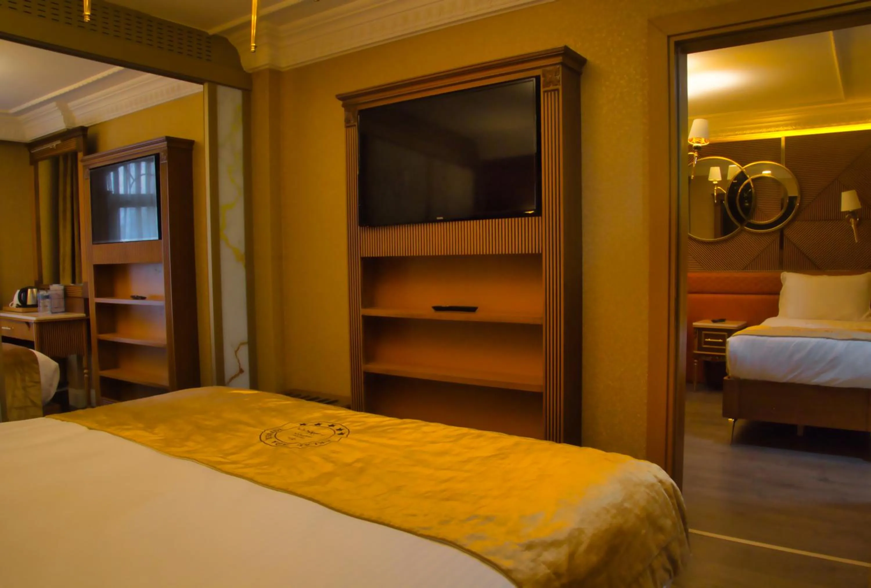 Photo of the whole room, Bed in Wyndham Istanbul Old City