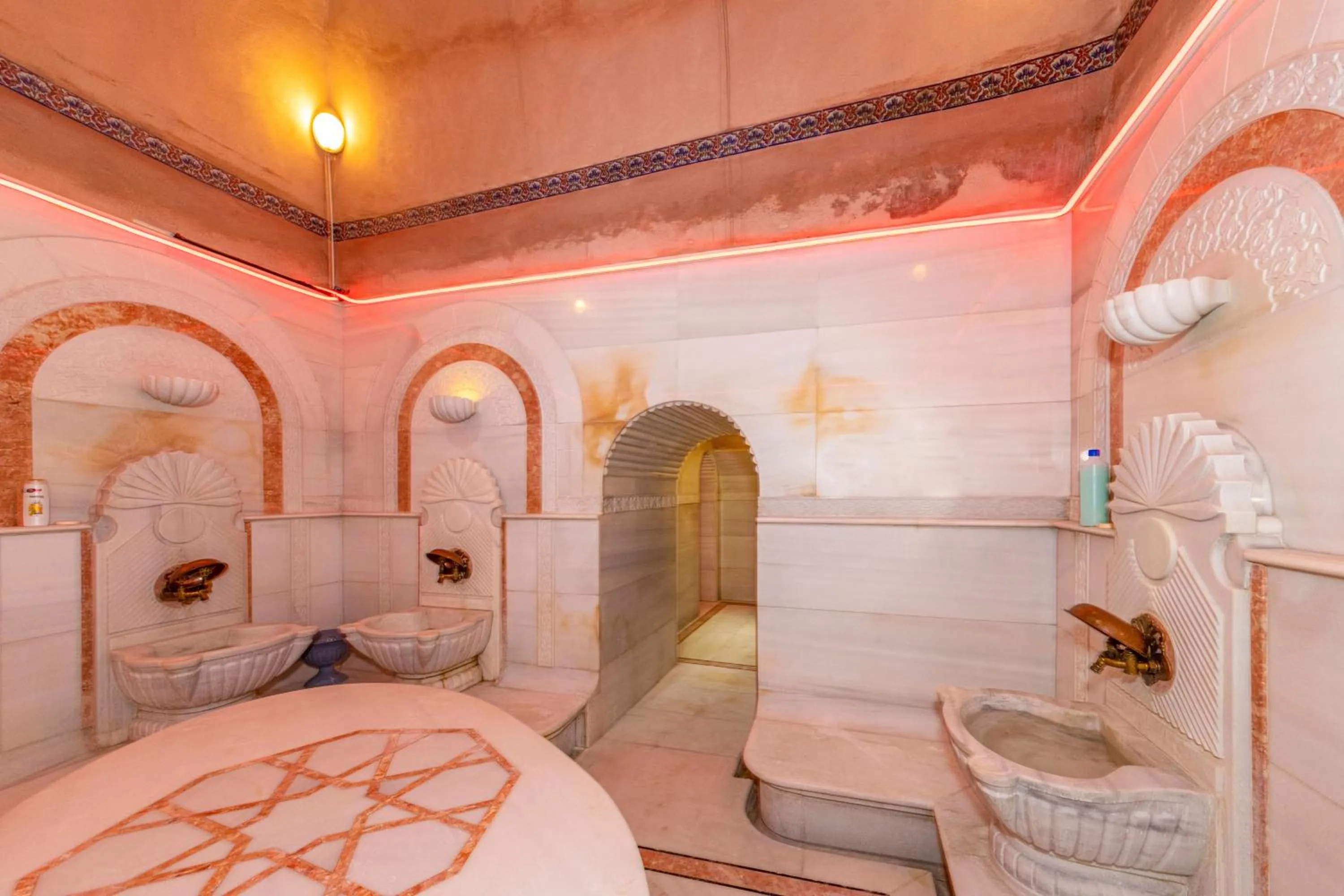 Sauna, Bed in Wyndham Istanbul Old City