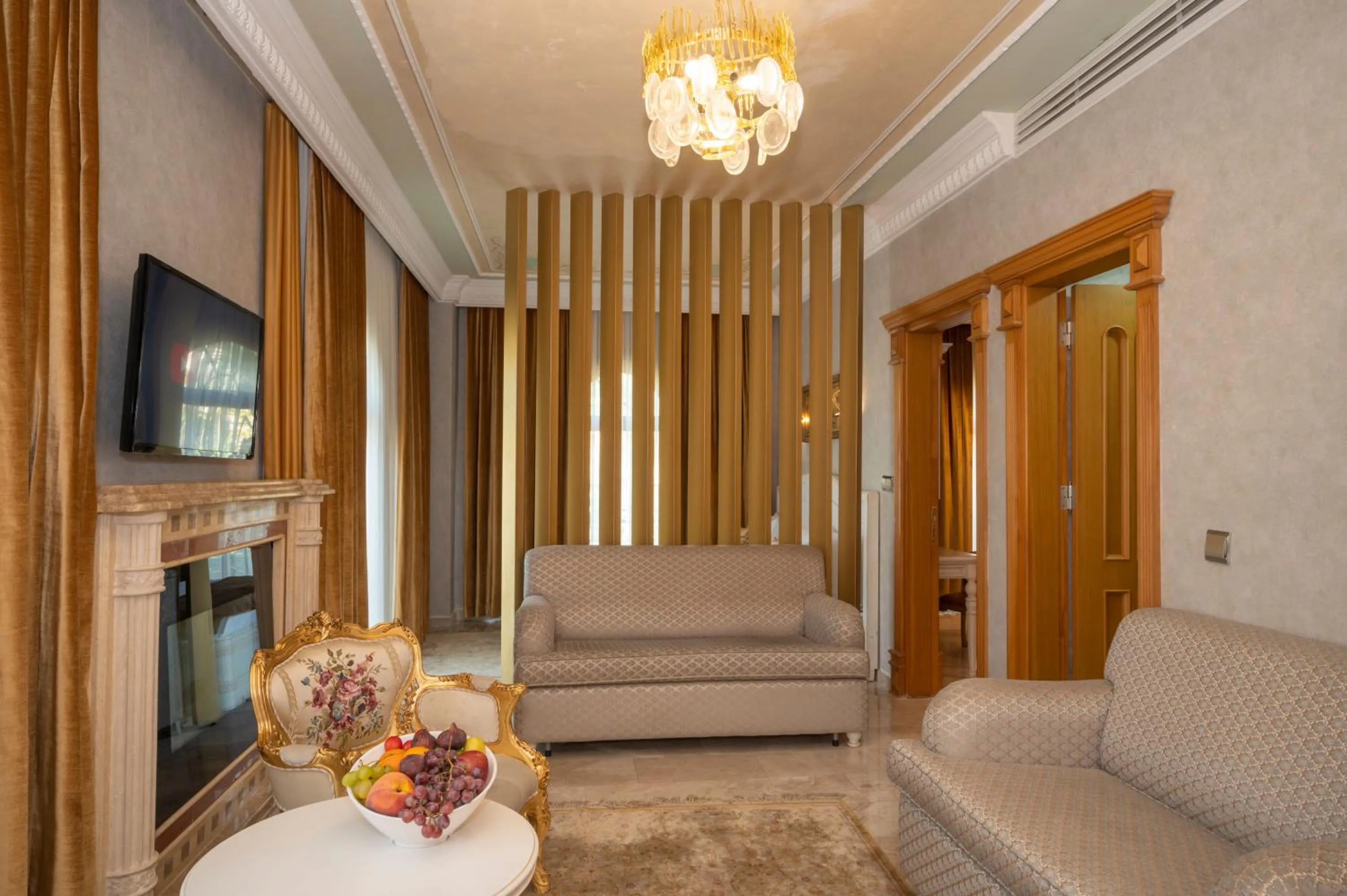 Seating area in Wyndham Istanbul Old City