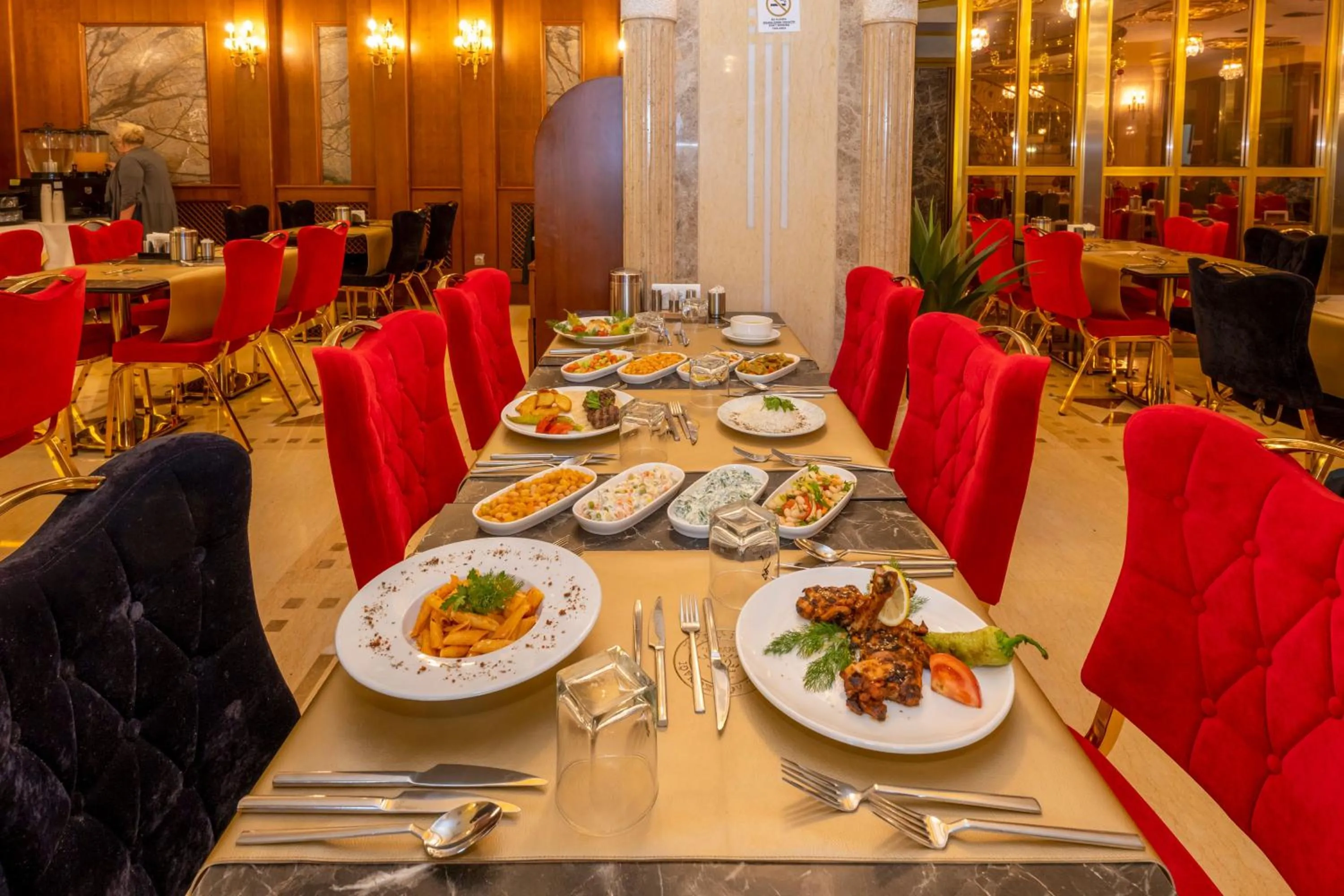 Restaurant/places to eat in Wyndham Istanbul Old City