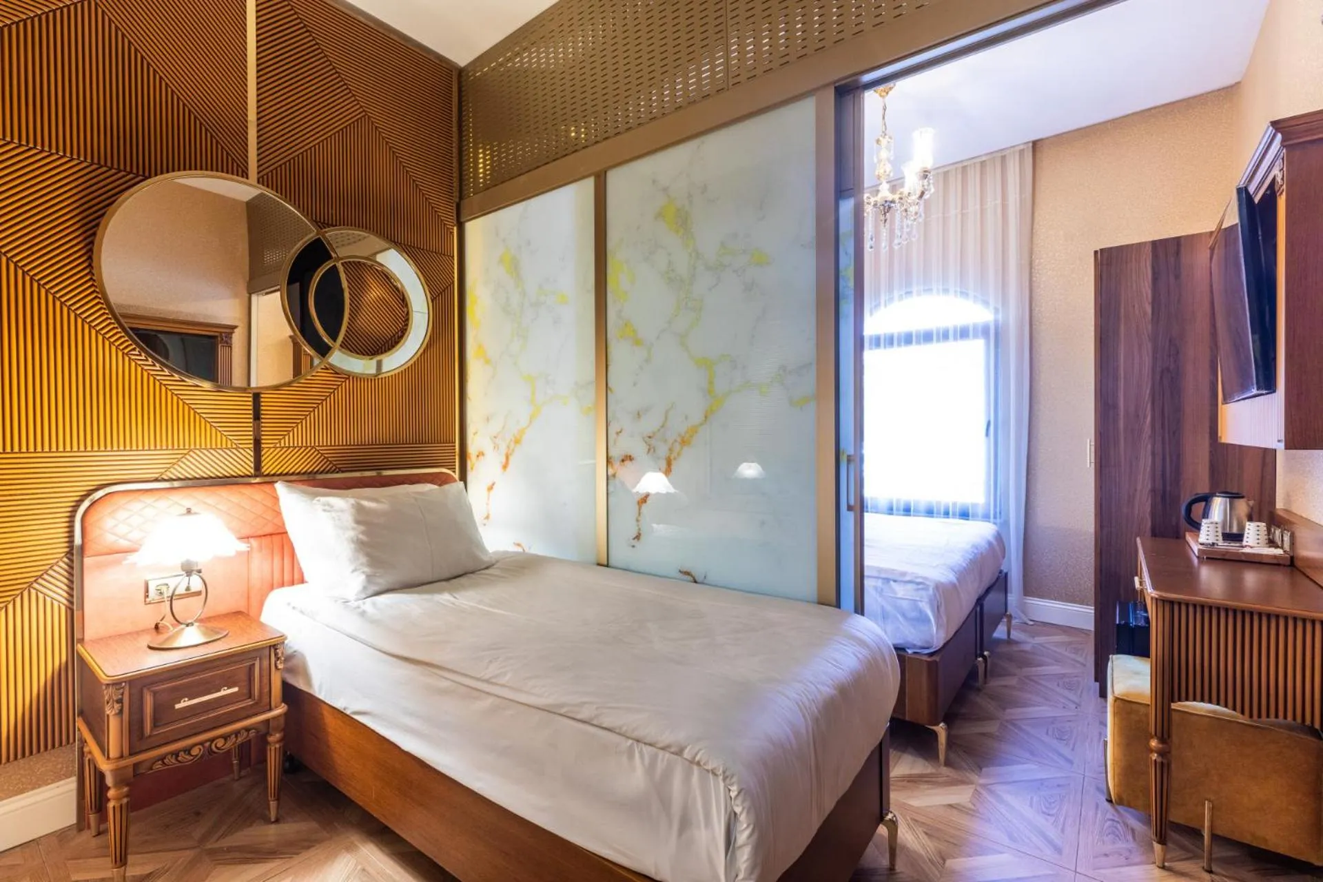 Bed in Wyndham Istanbul Old City