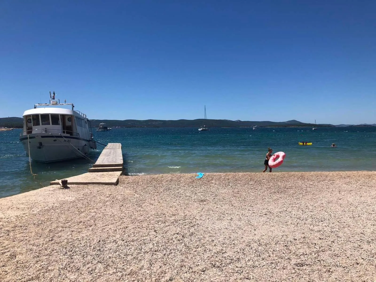 Beach in Apartments Perla