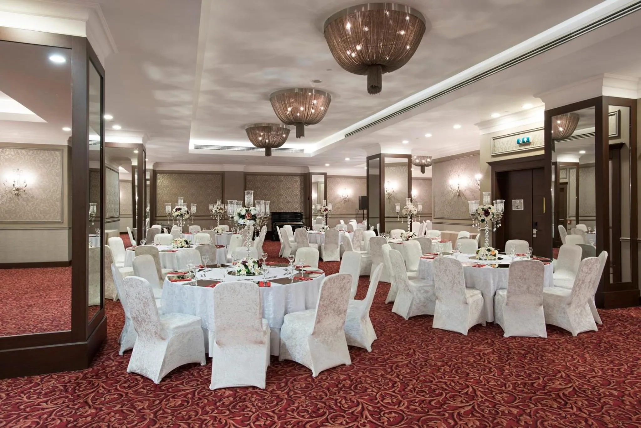 Meeting/conference room in Holiday Inn Sisli by IHG