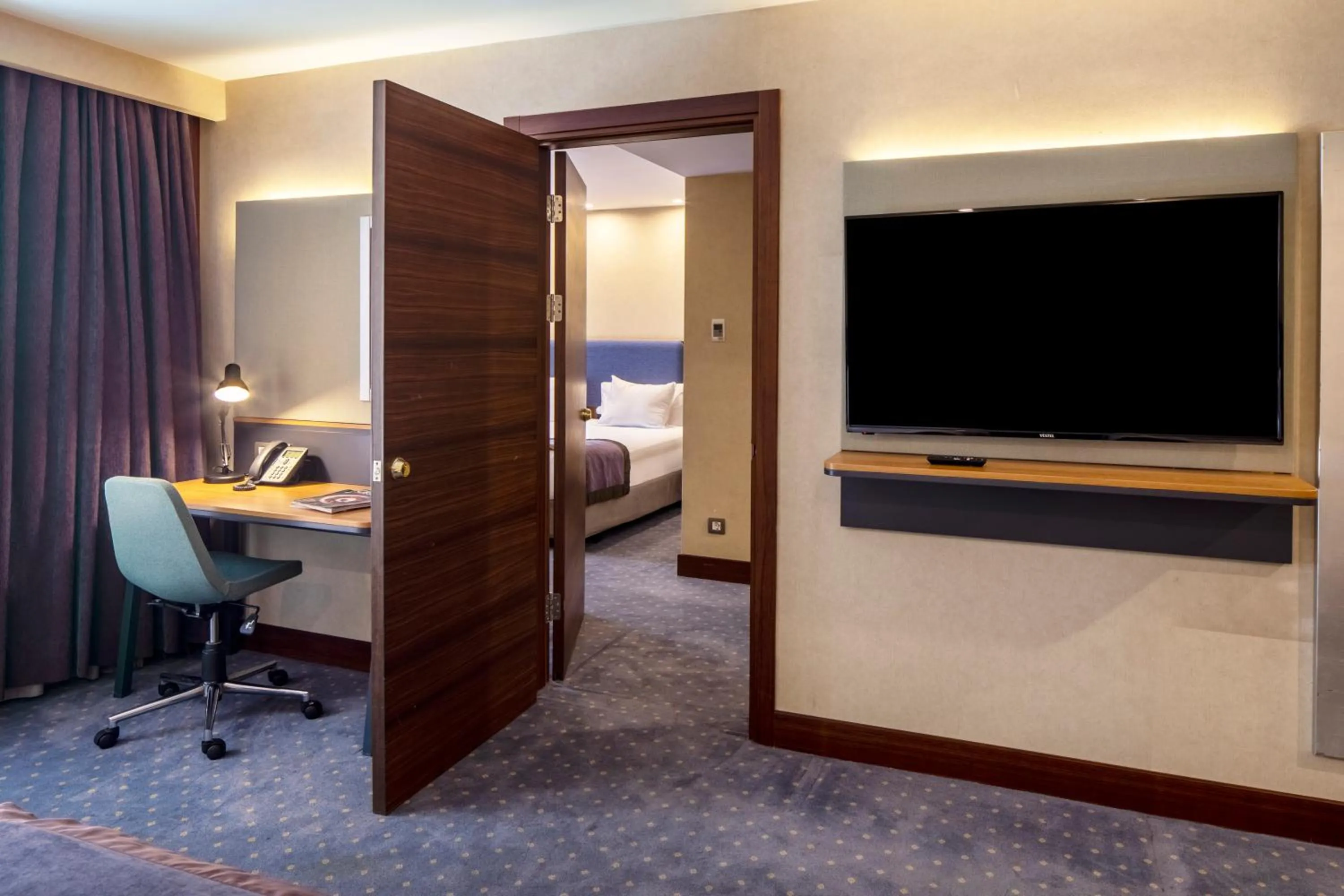 Bed in Holiday Inn Sisli by IHG