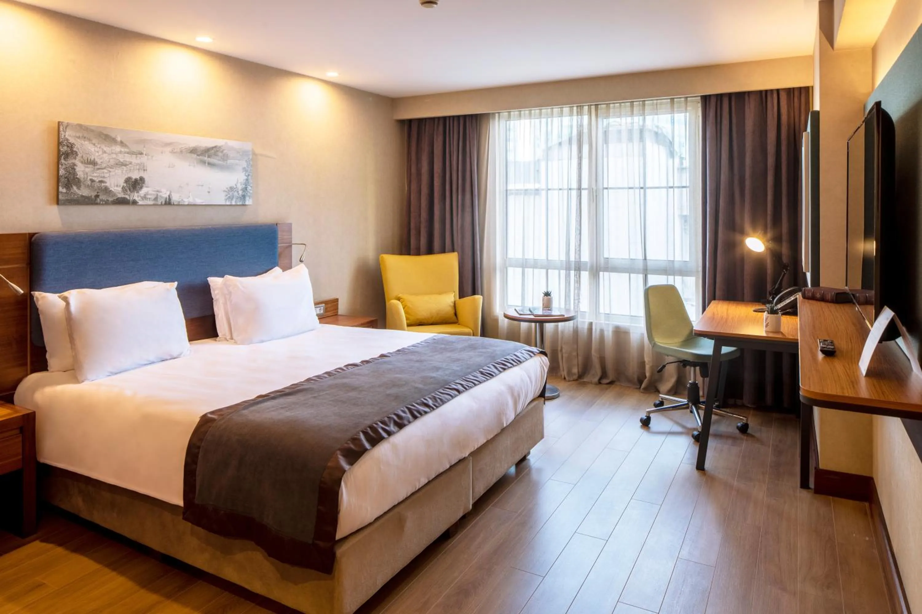 Bed in Holiday Inn Sisli by IHG
