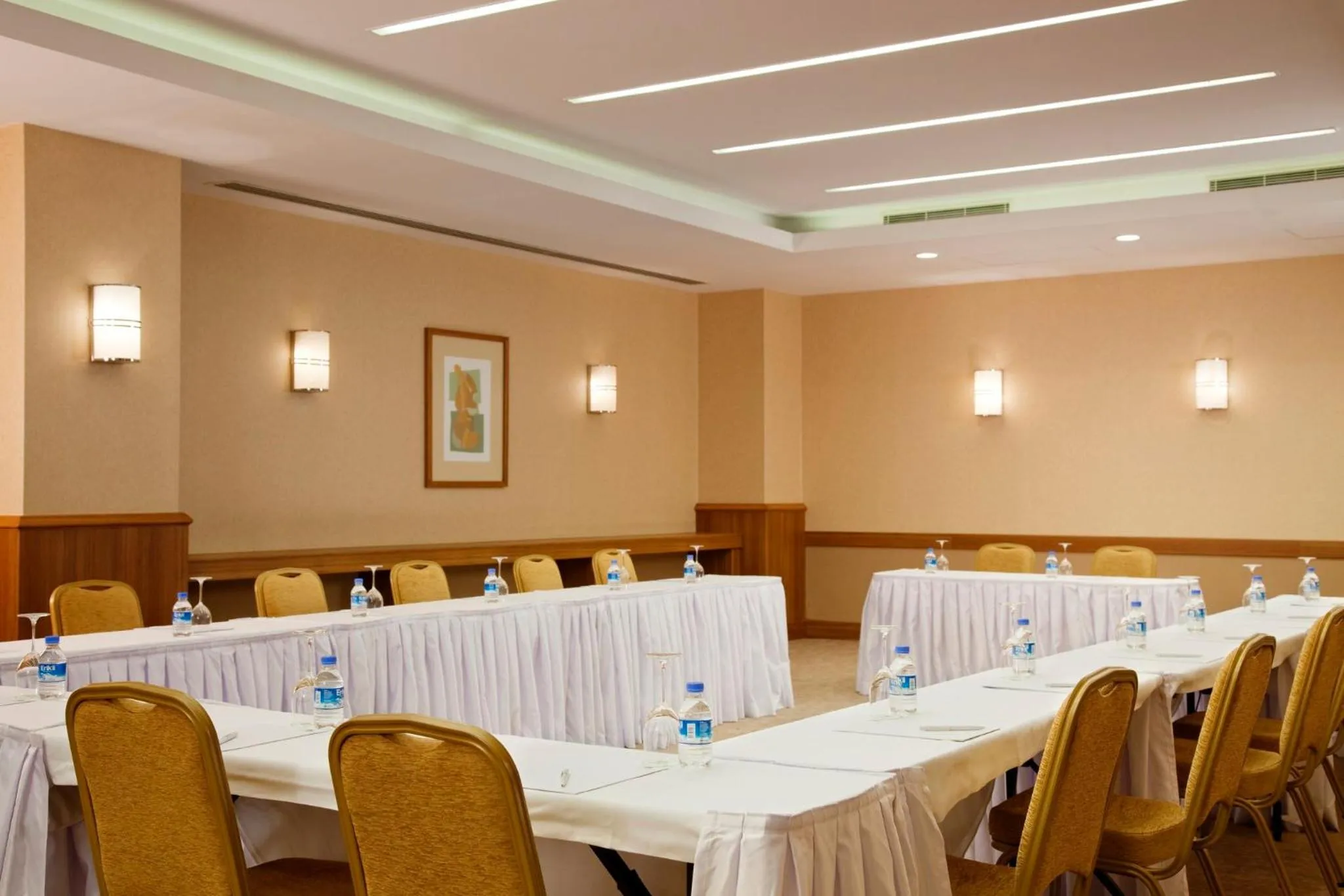 Meeting/conference room in Holiday Inn Sisli by IHG