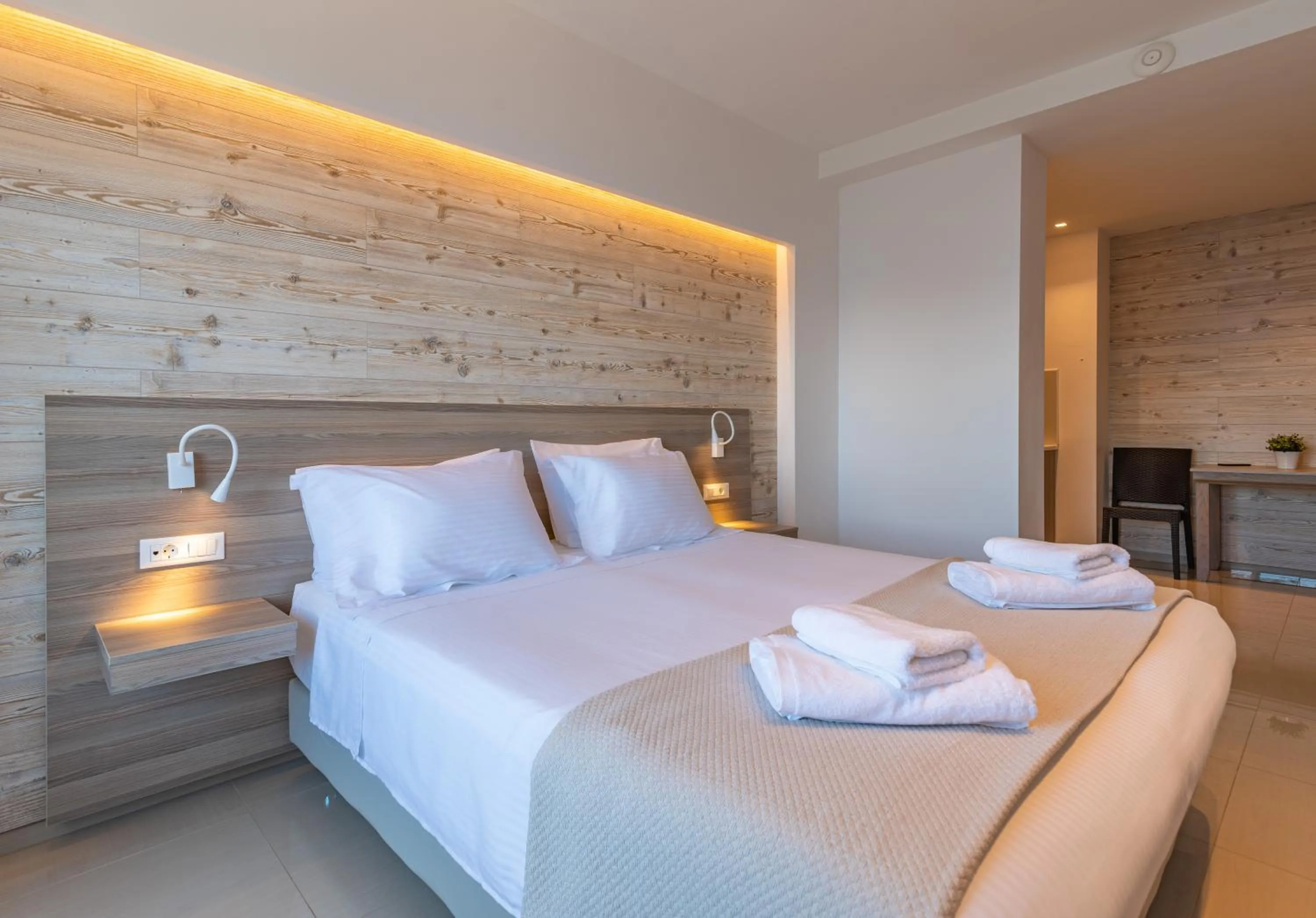 Bedroom, Bed in Orpheus Studios