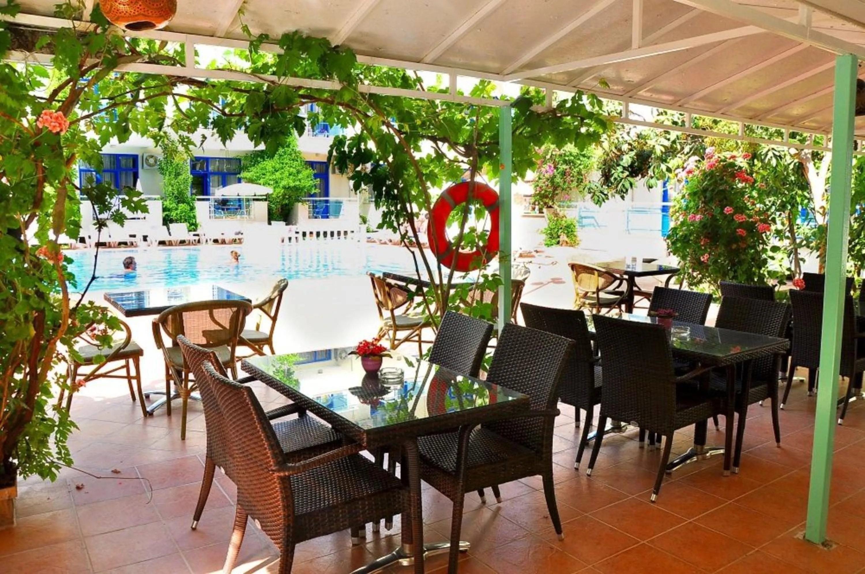 Restaurant/places to eat in Merhaba Hotel